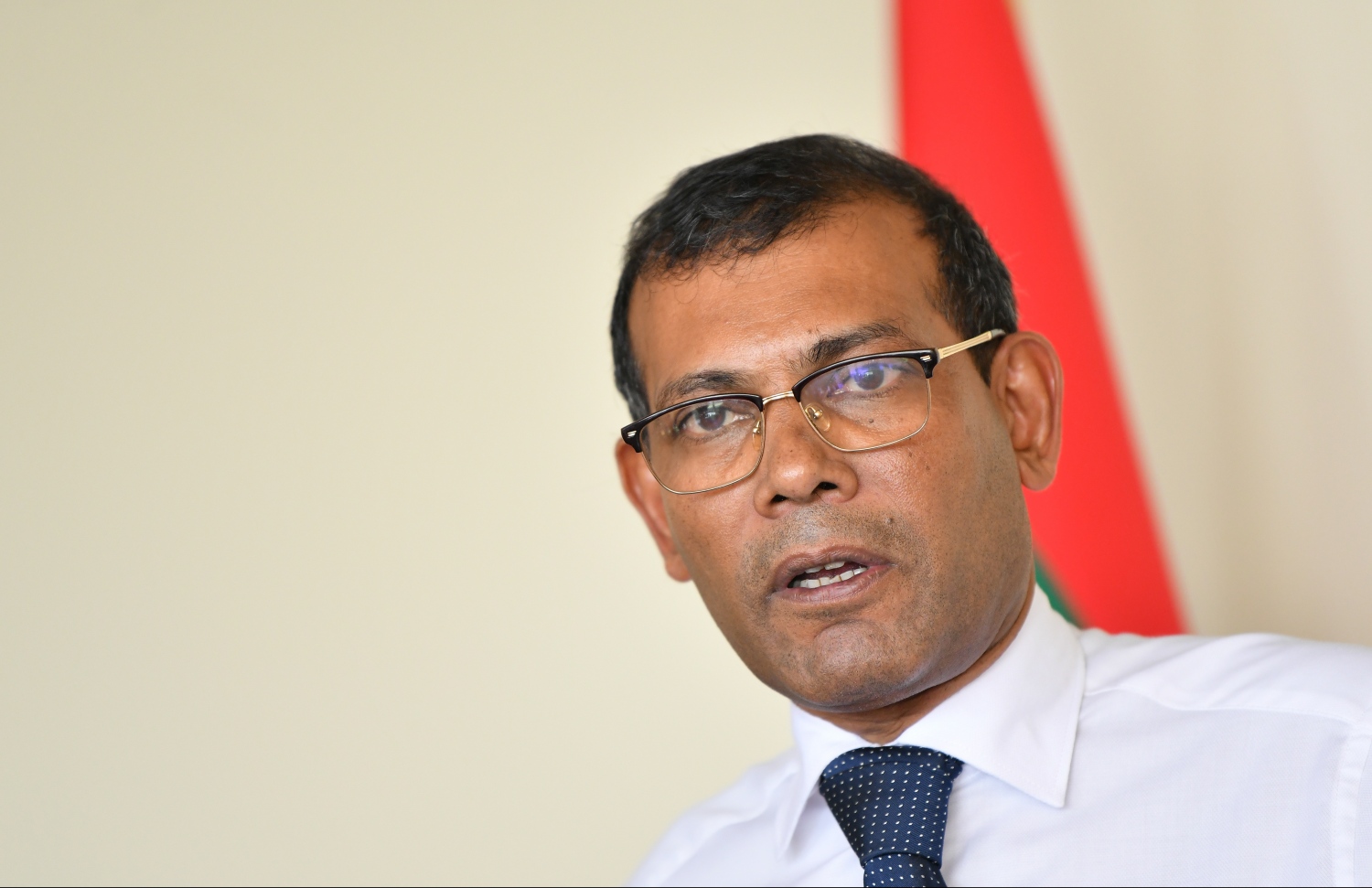 ކުރީގެ ރައީސް މުހައްމަދު ނަޝީދު މިއަދު ނޫސްވެރިންނާ ވާހަކަ ދައްކަވަނީ. --- ފޮޓޯ: ހުސެއިން ވަހީދު/ މިހާރު