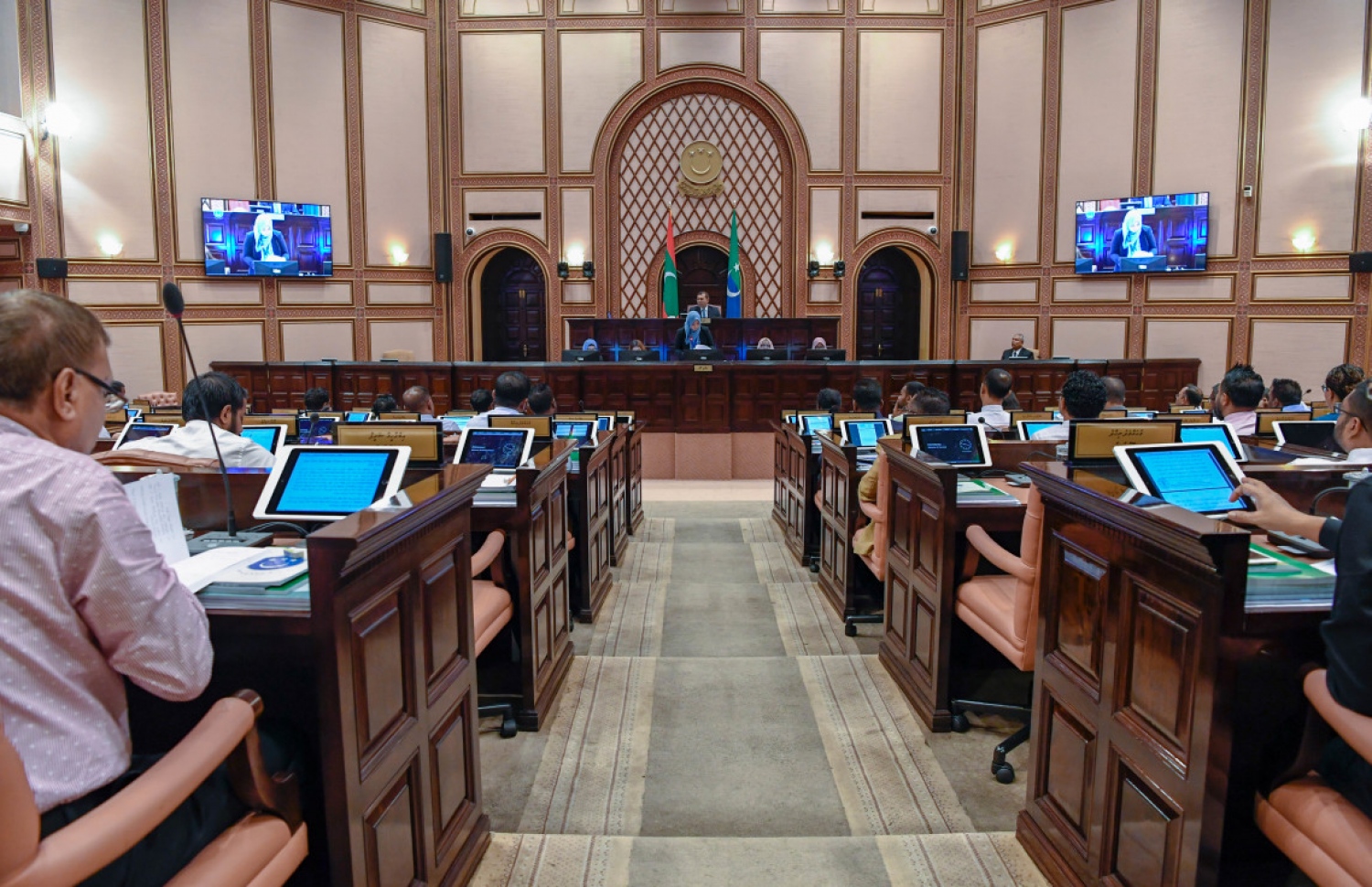 ރައްޔިތުންގެ މަޖިލިހުގެ ޖަލްސާއެއް ކުރިއަށް ދަނީ. --- ފޮޓޯ: މަޖިލިސް