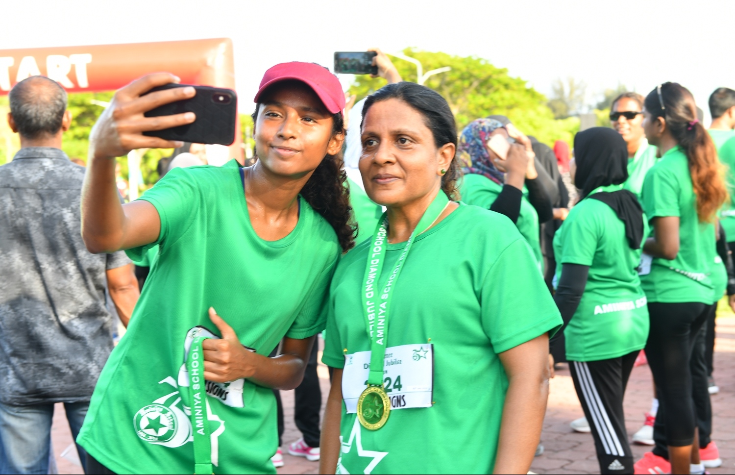 ހުޅުމާލެ: ޖުލައި 5، 2019- އަމީނިއްޔާ ސްކޫލުގެ 75 ވަނަ އަހަރީދުވަސް ފާހަގަކުރުމުގެ ހަރަކާތްތަކުގެ ތެރެއިން ހުކުރު ދުވަހުގެ ހަވީރު ހުޅުމާލޭގައި ބޭއްވި "އަމީނީ ޑައިމަންޑް ޖުބިލީ ރަން"ގެ ތެރެއިން.---ފޮޓޯ: ރައީސް އޮފީސް