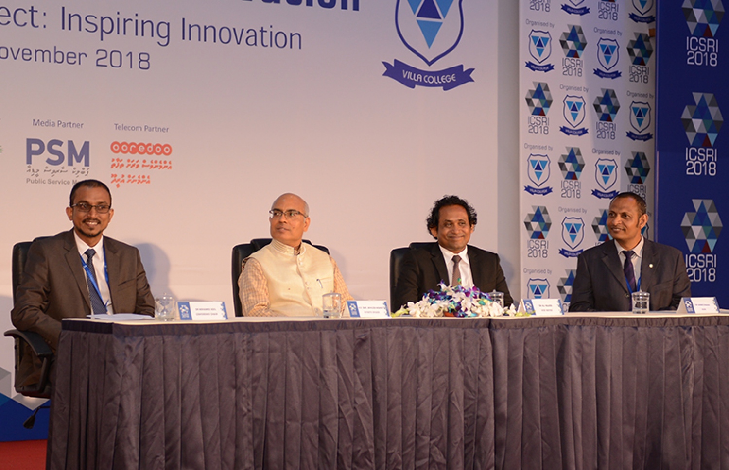 މިދިޔަ އަހަރުގެ އައިސީއެސްއާރްއައިގައި ބައިވެރިވި ޕެނަލިސްޓުން -- ފޮޓޯ: ވިލާ ކޮލެޖު