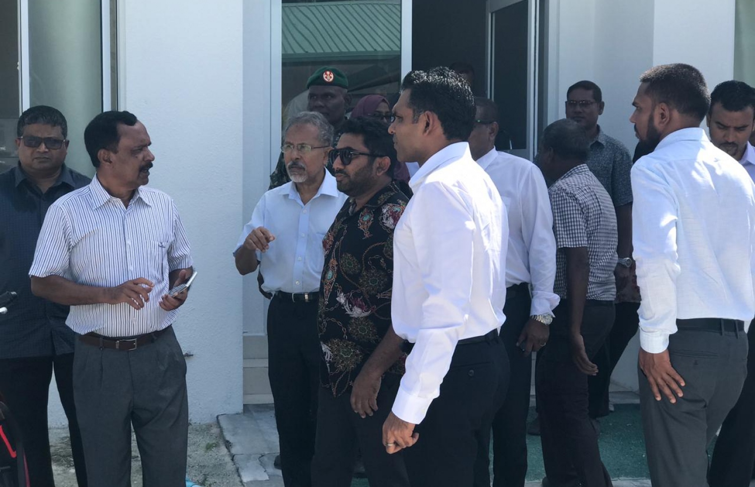 ސ. ހުޅުމީދޫ: ޖުލައި 13، 2019- ނައިބު ރައީސް ފައިސަލް ނަސީމް މި ރަށު ސިއްހީ މަރުކަޒަށް ވަޑައިގަތުމުން، އެ ތަނުގައި ހުރި ބައެއް މައްސަލަތައް އެމަނިކުފާނަށް ހުށަހަޅުއްވަނީ.