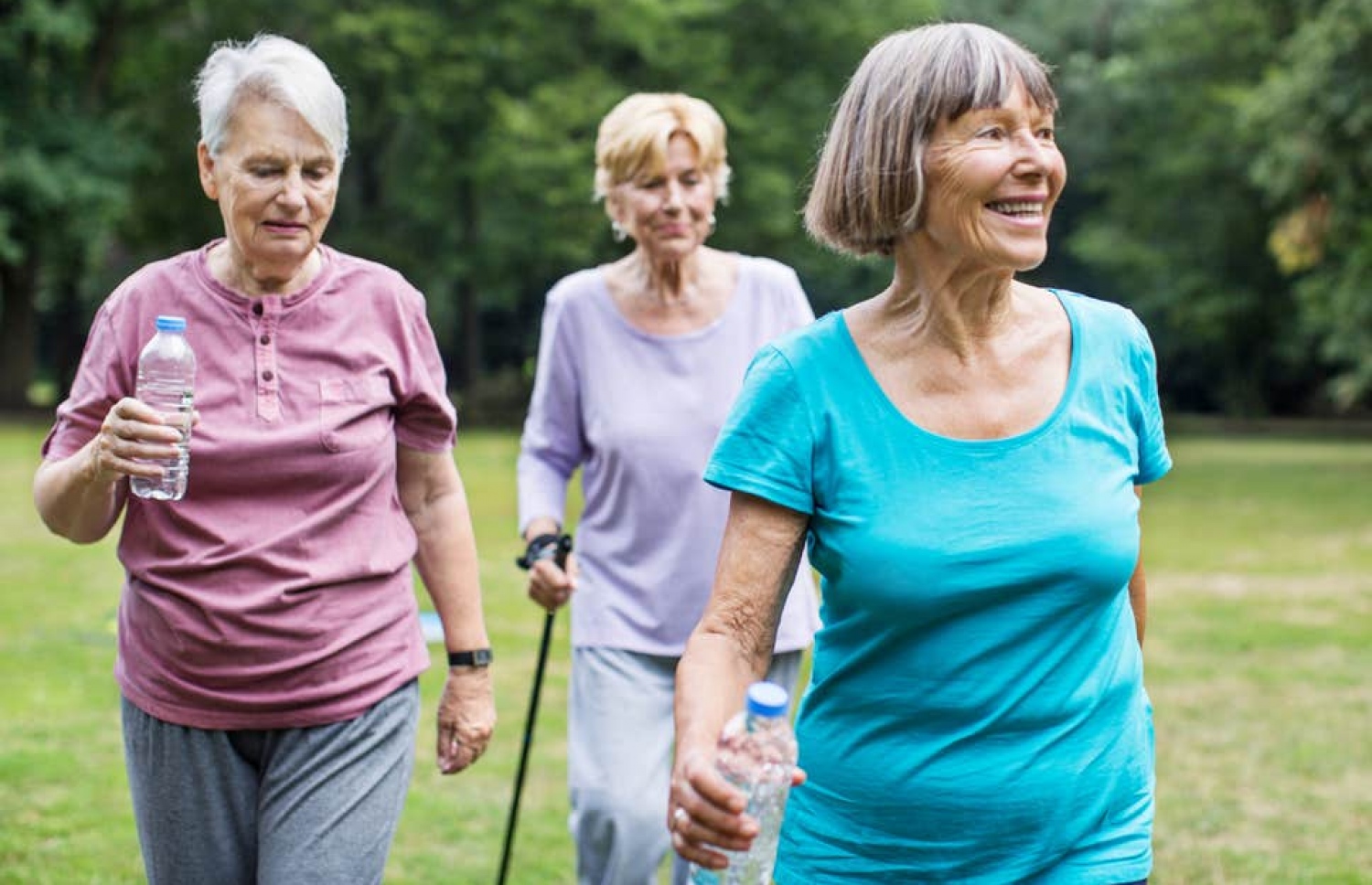 އުމުރުން ދުވަސްވީ ބަޔަކު ހިނގަނީ: އދ. ގެ ތަފާސްހިސާބުތައް ދައްކާ ގޮތުން 2000 ވަނަ އަހަރު ދުނިޔޭގެ އާބާދީގެ އެވްރެޖް އުމުރަކީ 66.8. މި އުމުރު 2021 ވަނަ އަހަރު ވަނީ 72.6 އަހަރަށް މަތިވެފައި.