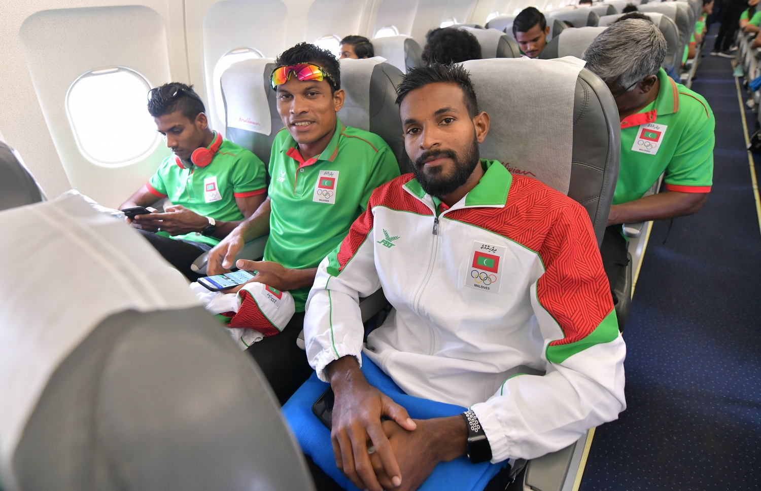 ރާއްޖޭގެ ބީޗް ވޮލީބޯޅަ ކުޅުންތެރިން ކަމަށްވާ އާދަމް ނަސީމް (ކ) އާއި ޝިއުނާޒް ބޯޓުގައި. -- ފޮޓޯ: ނިޝާން އަލީ/އެމްއޯސީ