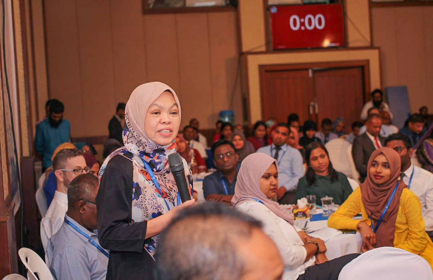 މާލެ: ޖުލައި 17، 2019: ވިލާ ކޮލެޖުން ކޮންމެ އަހަރަކު އެއްފަހަރު ބާއްވަމުން އަންނަ "އިންޓަނޭޝަނަލް ކޮންފަރެންސް އޮން ސޯޝަލް އެންޑް އިނޮވޭޝަން ކޮންފަރެންސް" ފެށުމަށް ވިލާ ކޮލެޖުގައި ބޭއްވި ރަސްމިއްޔާތެއްގެ ތެރެއިން.-- ފޮޓޯ: ވިލާ ކޮލެޖް