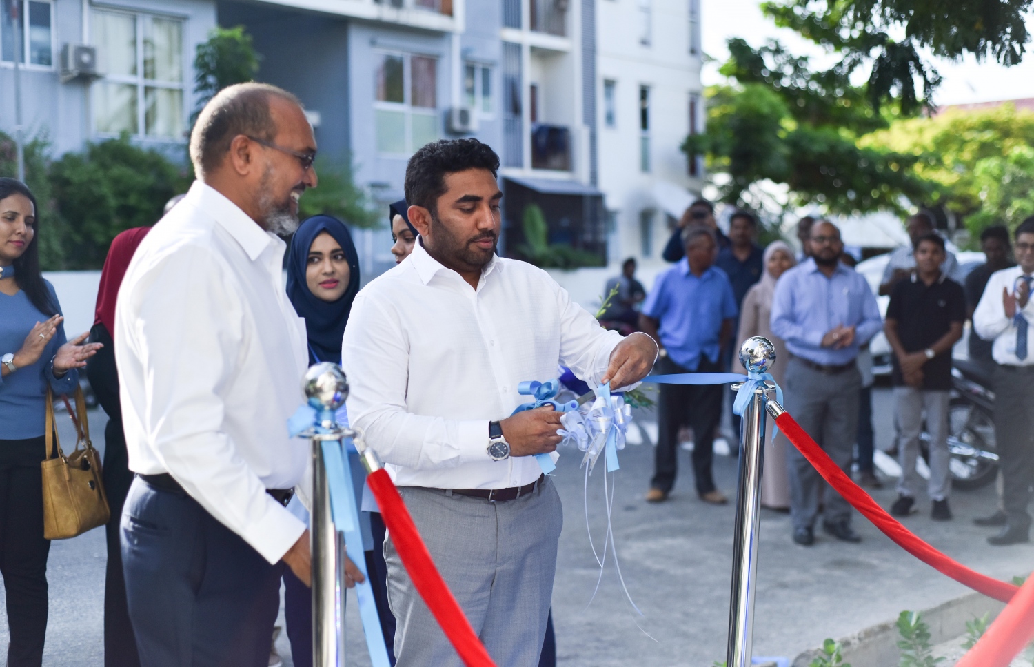 ހެލްތު މިނިސްޓަރު އައިކެއާގެ ހުޅުމާލެ ޝޯރޫމް ހުޅުއްވައިދެއްވަނީ-- ފޮޓޯ: ހުސައިން ވަހީދު/ މިހާރު