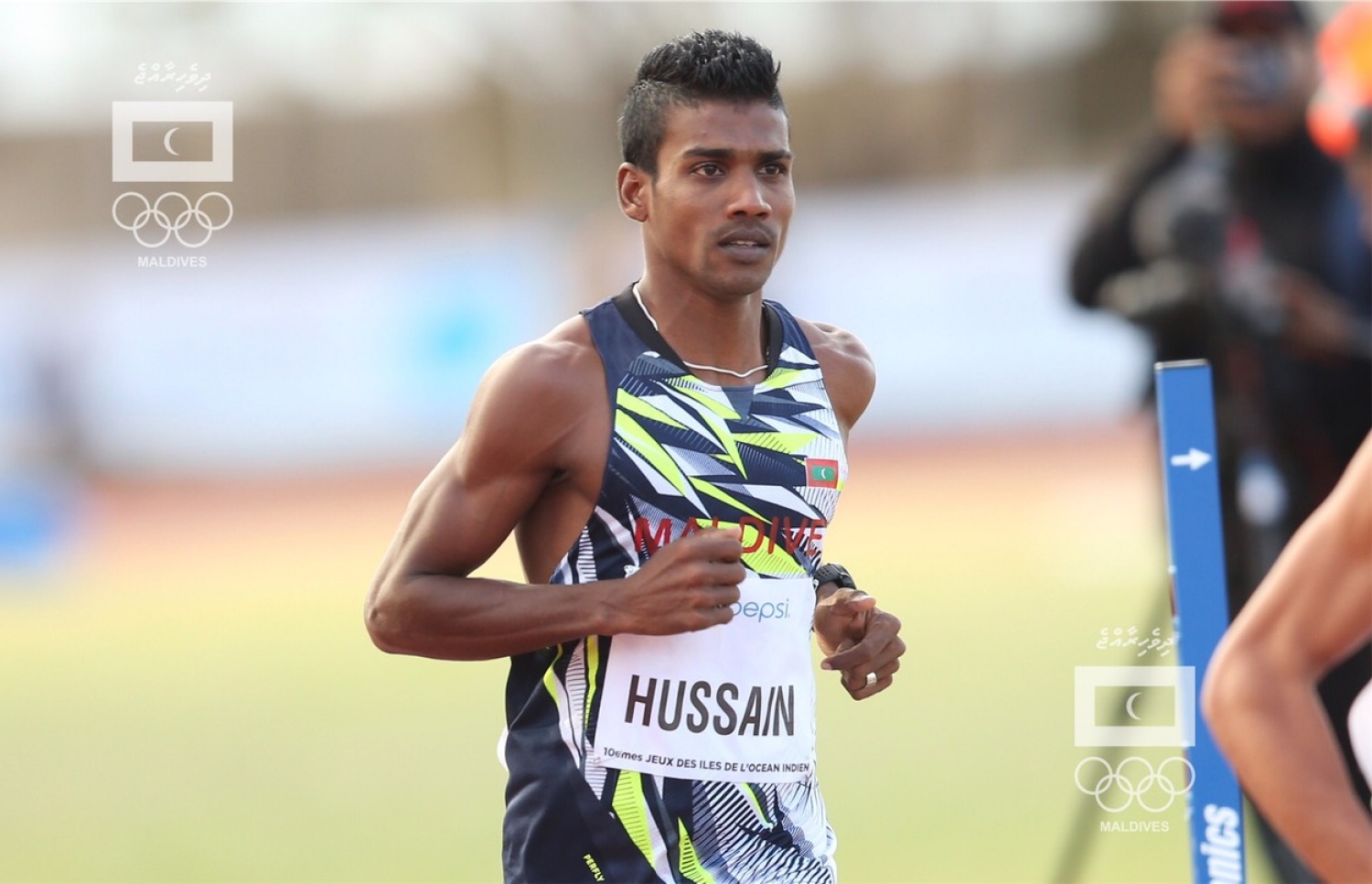 މިއަދު އޮތް 5000 މީޓަރު ރޭހުގައި ރާއްޖޭގެ ފަޒީލް ދުވަނީ. --އެމްއޯސީ ފޮޓޯ: މުހައްމަދު ޝަރުހާން ވަހީދު