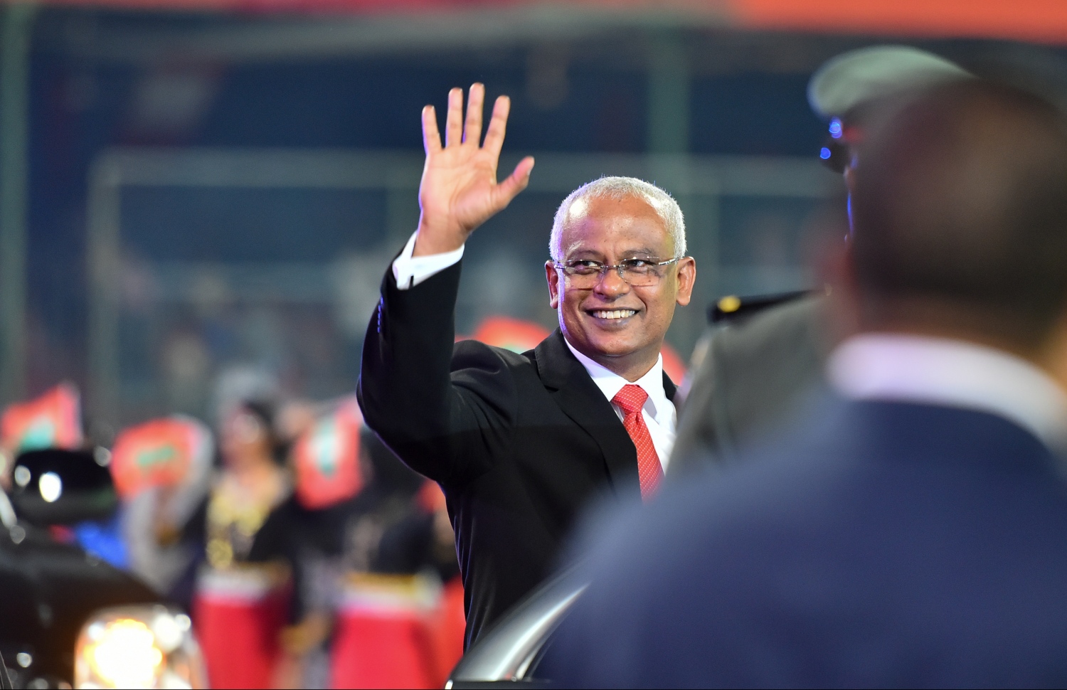 މިނިވަން ދުވަހުގެ ރަސްމީ ކުޅިވަރުތަކުގައި ރައީސް ބައިވެރިވެވަޑައިގަންނަވަނީ. --ފޮޓޯ: ހުސެއިން ވަހީދު/މިހާރު