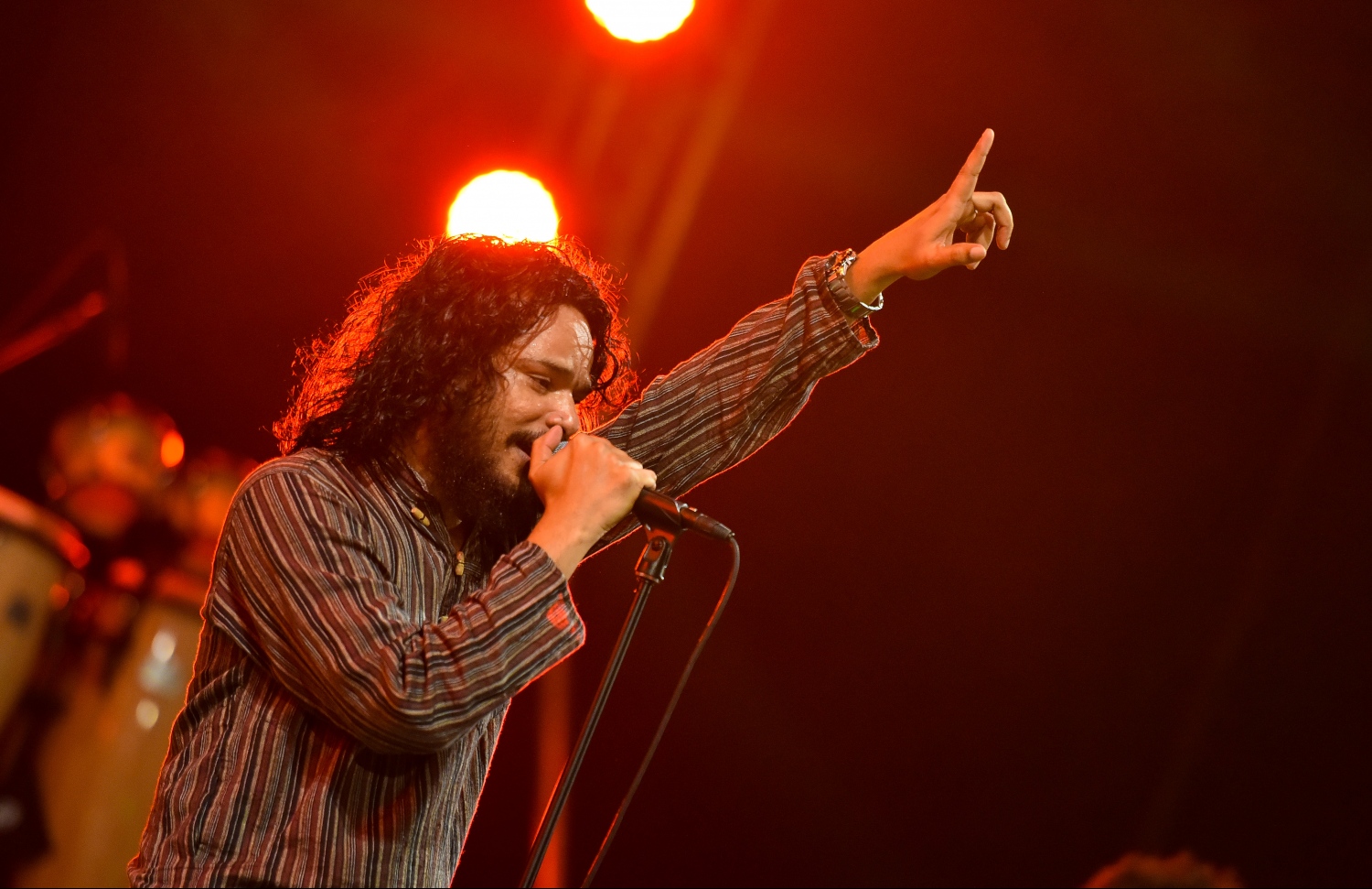 މާލެ: ޖުލައި 28، 2019- މި އަހަރުގެ މިނިވަން ދުވަހުގެ މުނާސަބަތުގައި "ދިވެހި ފަންނާނުންގެ މިއުޒިކީ އީދު" ގެ ނަމުގައި ކާނިވާ ސަރަހައްދުގައި ބޭއްވި މިއުޒިކް ޝޯގެ ތެރެއިން.---ފޮޓޯ: ހުސައިން ވަހީދު/މިހާރު