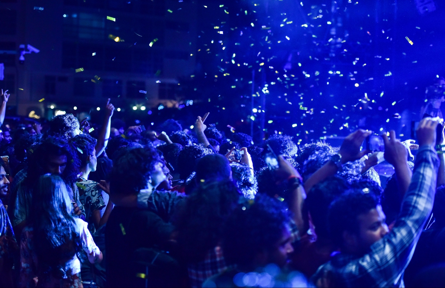 މާލެ: ޖުލައި 28، 2019- މި އަހަރުގެ މިނިވަން ދުވަހުގެ މުނާސަބަތުގައި "ދިވެހި ފަންނާނުންގެ މިއުޒިކީ އީދު" ގެ ނަމުގައި ކާނިވާ ސަރަހައްދުގައި ބޭއްވި މިއުޒިކް ޝޯގެ ތެރެއިން.---ފޮޓޯ: ހުސައިން ވަހީދު/މިހާރު