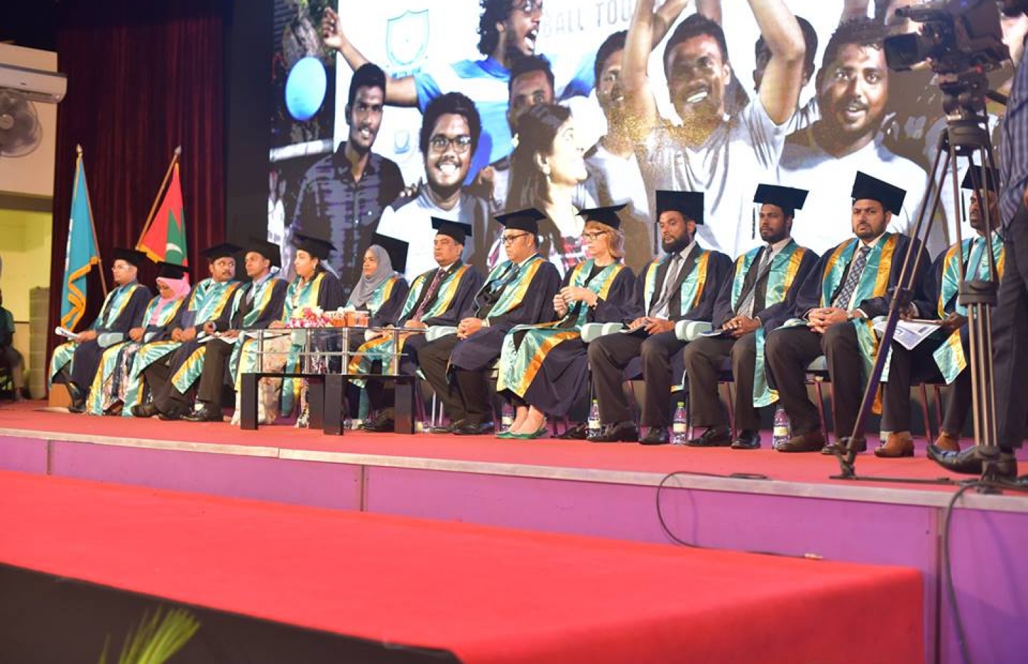 މައި ކޮލެޖުގެ މިދިޔަ އަހަރުގެ ދަސްވެނިވުމުގެ ތެރެއިން.-- ފޮޓޯ: މައި ކޮލެޖު