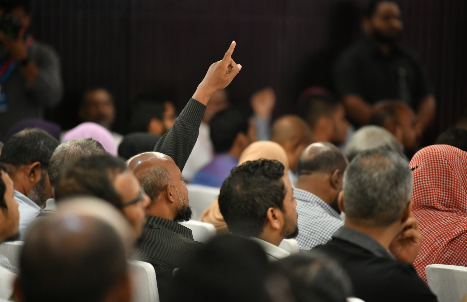 މާލެ: ޖުލައި 30، 2019- ބޭންކް އޮފް މޯލްޑިވްސް (ބީއެމްއެލް)ގެ އަހަރީ އާންމު ޖަލްސާގެ ތެރެއިން.---ފޮޓޯ: ހުސެއިން ވަހީދު/ މިހާރު