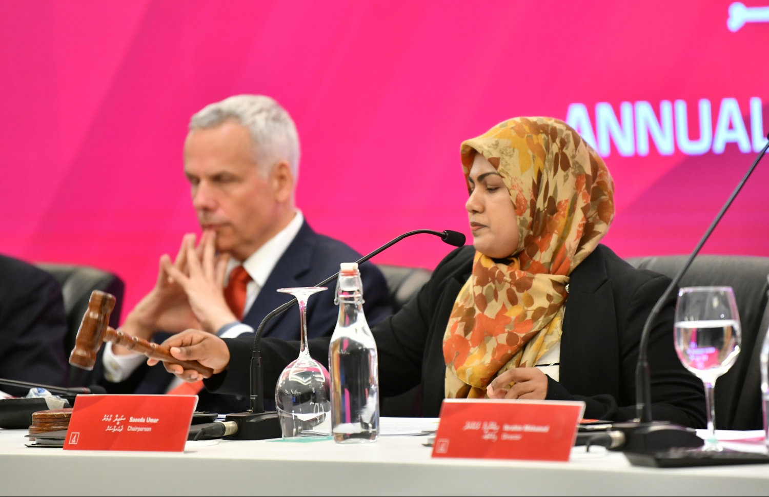 މާލެ: ޖުލައި 30، 2019- ބޭންކް އޮފް މޯލްޑިވްސް (ބީއެމްއެލް)ގެ އަހަރީ އާންމު ޖަލްސާގެ ތެރެއިން.---ފޮޓޯ: ހުސެއިން ވަހީދު/ މިހާރު