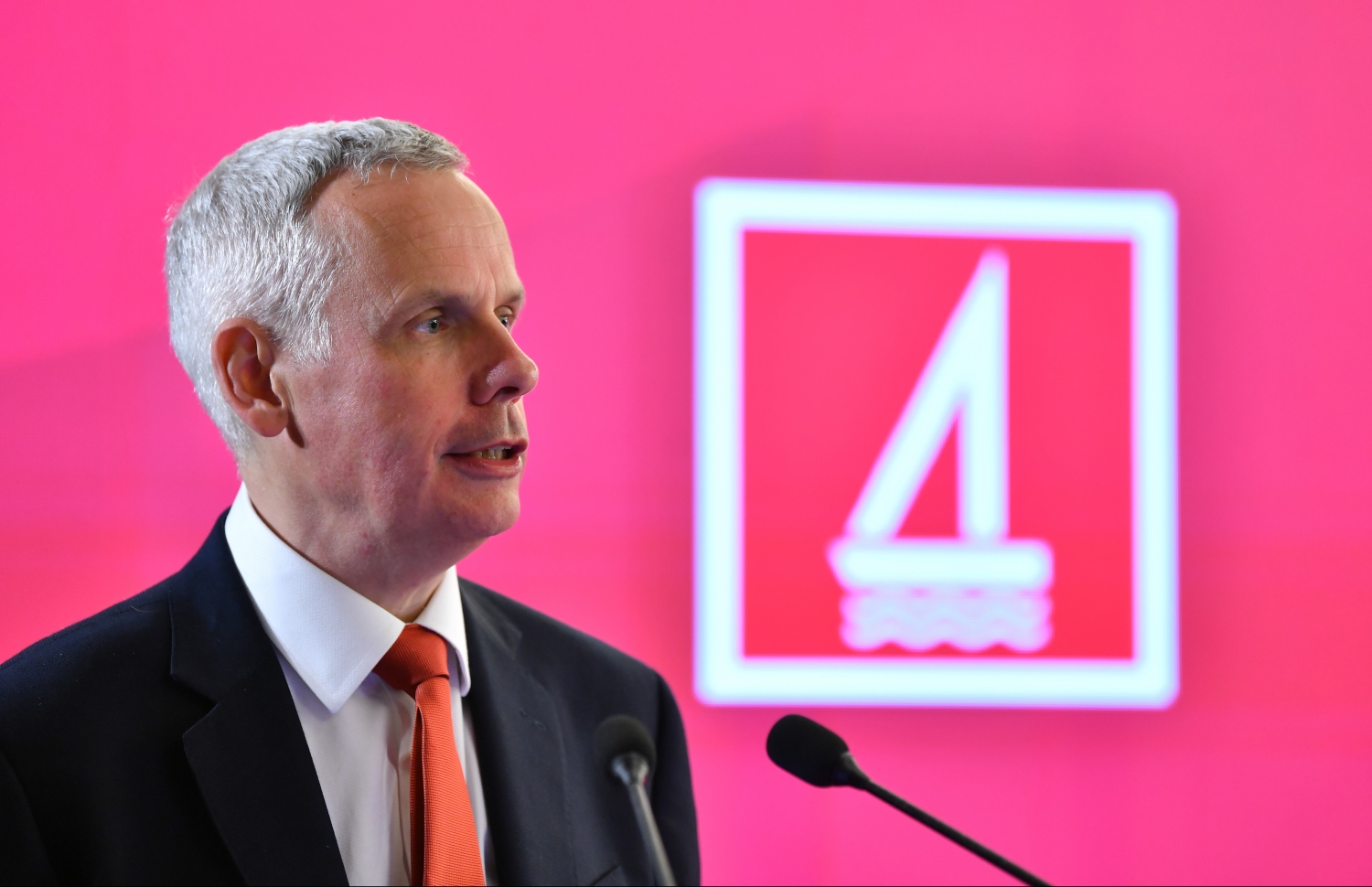 މާލެ: ޖުލައި 30، 2019- ބޭންކް އޮފް މޯލްޑިވްސް (ބީއެމްއެލް)ގެ އަހަރީ އާންމު ޖަލްސާގައި އެކުންފުނީގެ އާ ސީއީއޯ ޓިމޮތީ ސޯޔާ ވާހަކަދައްކަވަނީ.---ފޮޓޯ: ހުސެއިން ވަހީދު/ މިހާރު