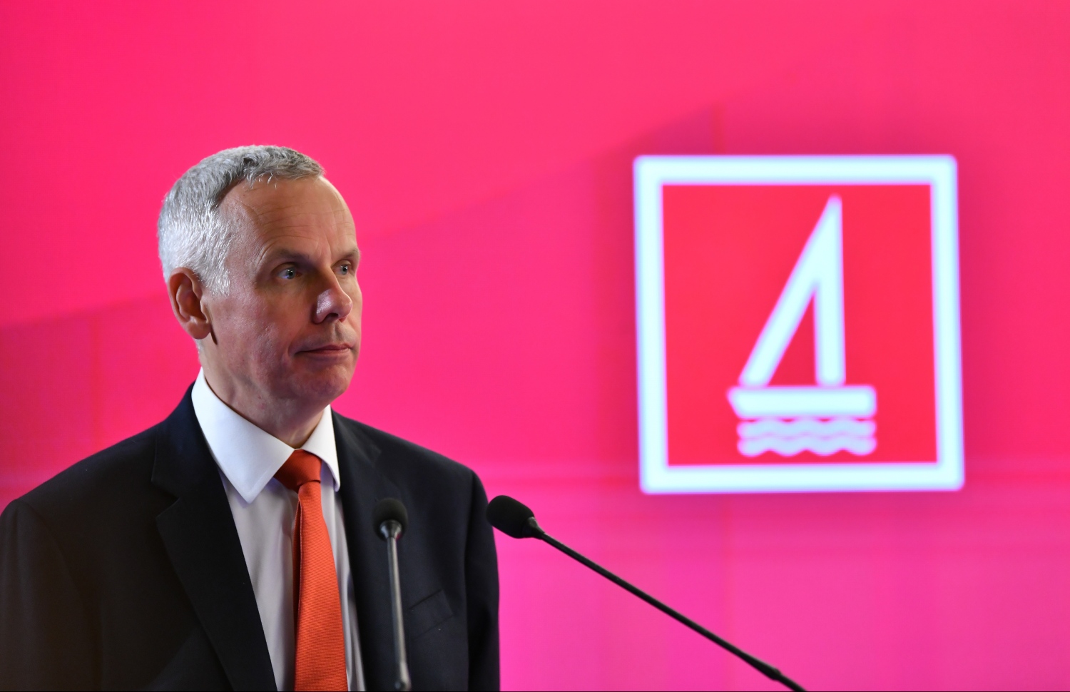 މާލެ: ޖުލައި 30، 2019- ބޭންކް އޮފް މޯލްޑިވްސް (ބީއެމްއެލް)ގެ އަހަރީ އާންމު ޖަލްސާގައި އެކުންފުނީގެ އާ ސީއީއޯ ޓިމޮތީ ސޯޔާ ވާހަކަދައްކަވަނީ.---ފޮޓޯ: ހުސެއިން ވަހީދު/ މިހާރު