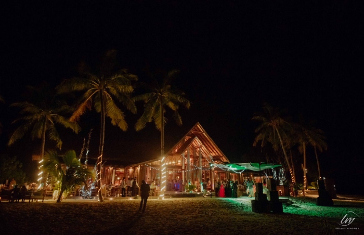 އިންޑިޔާގެ ކައިވެނި ހަފްލާގެ ތެރެއިން--މުޅި ސަރަހައްދުގައި ބޮކި ފަތި އެލުވާފައި--ފޮޓޯ: މޯލްޑިވްސް އިންސައިޑާ