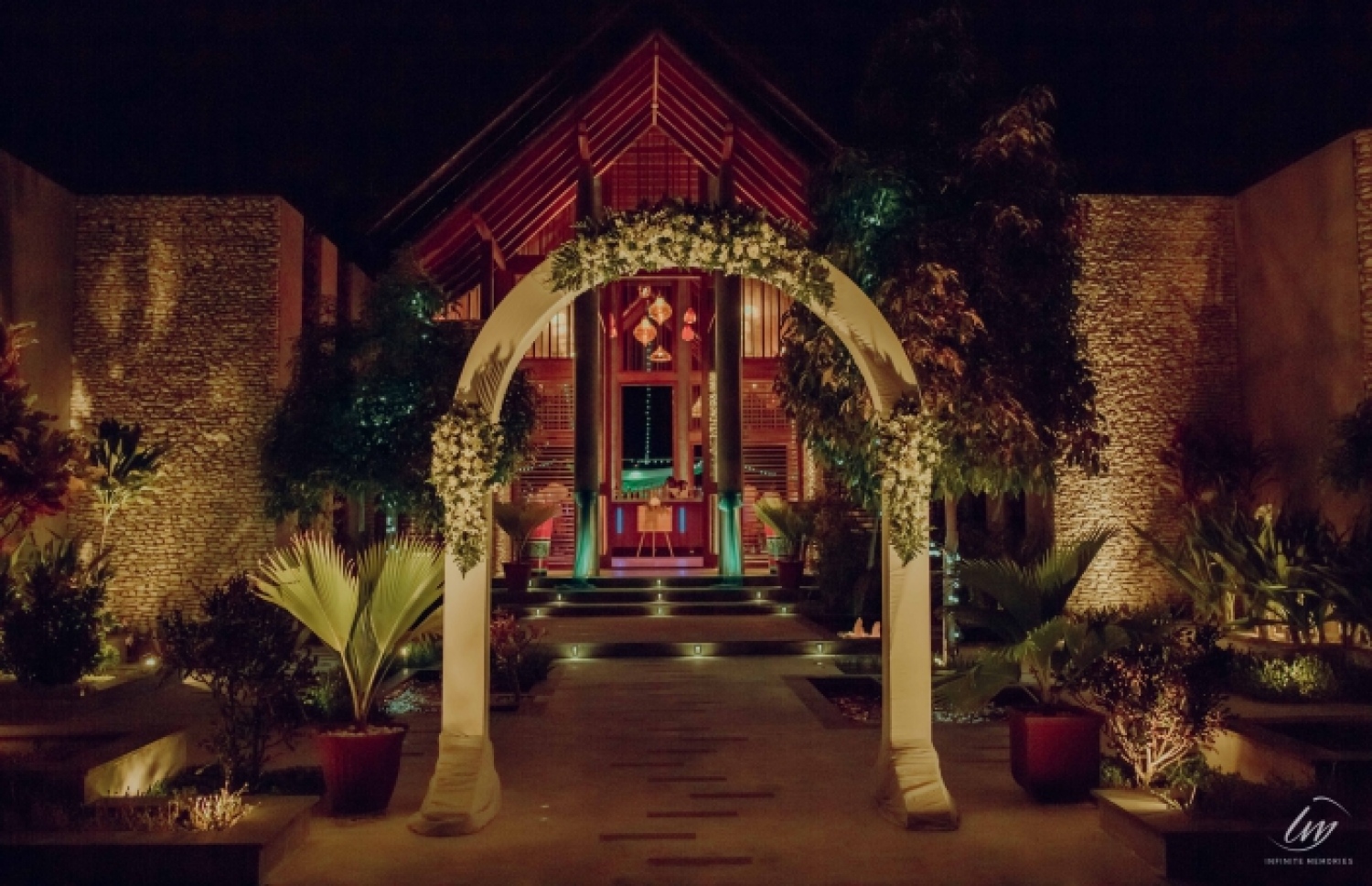 އިންޑިއަަން ވެޑިން ބާއްވާފައިވަނީ ފުރަވެރި އައިލެންޑް އެންޑް ސްޕާ ރިސޯޓުގައި--ފޮޓޯ:މޯލްޑިވްސް އިންސައިޑާ