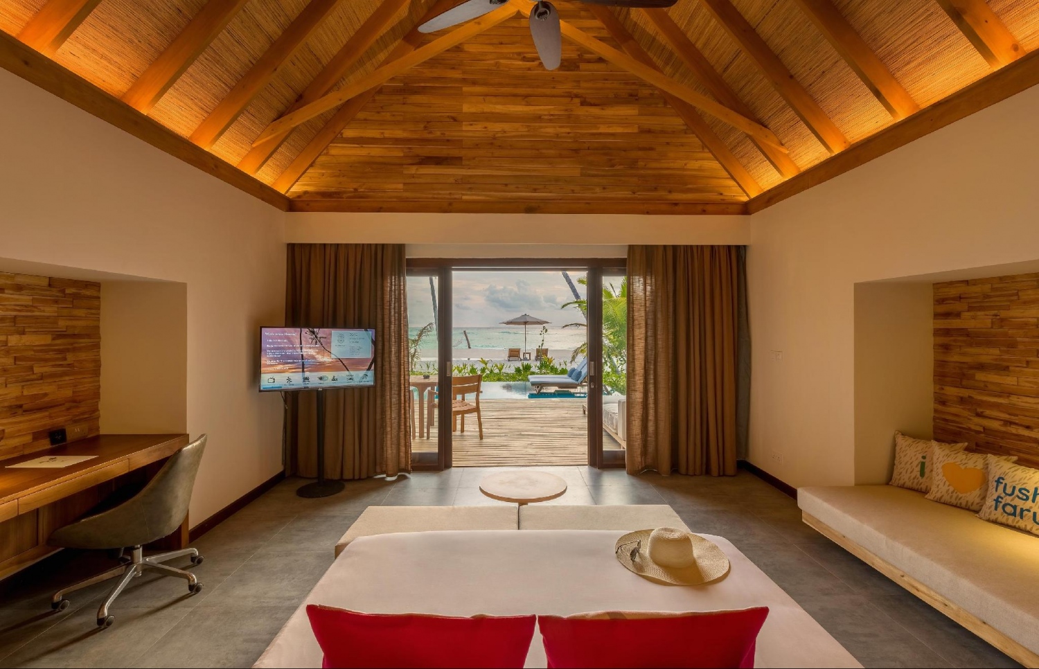 ފުށިފަރު ރިސޯޓުގެ ބީޗް ވިލާއެއް. --ފޮޓޯ:އަގޯޑާ