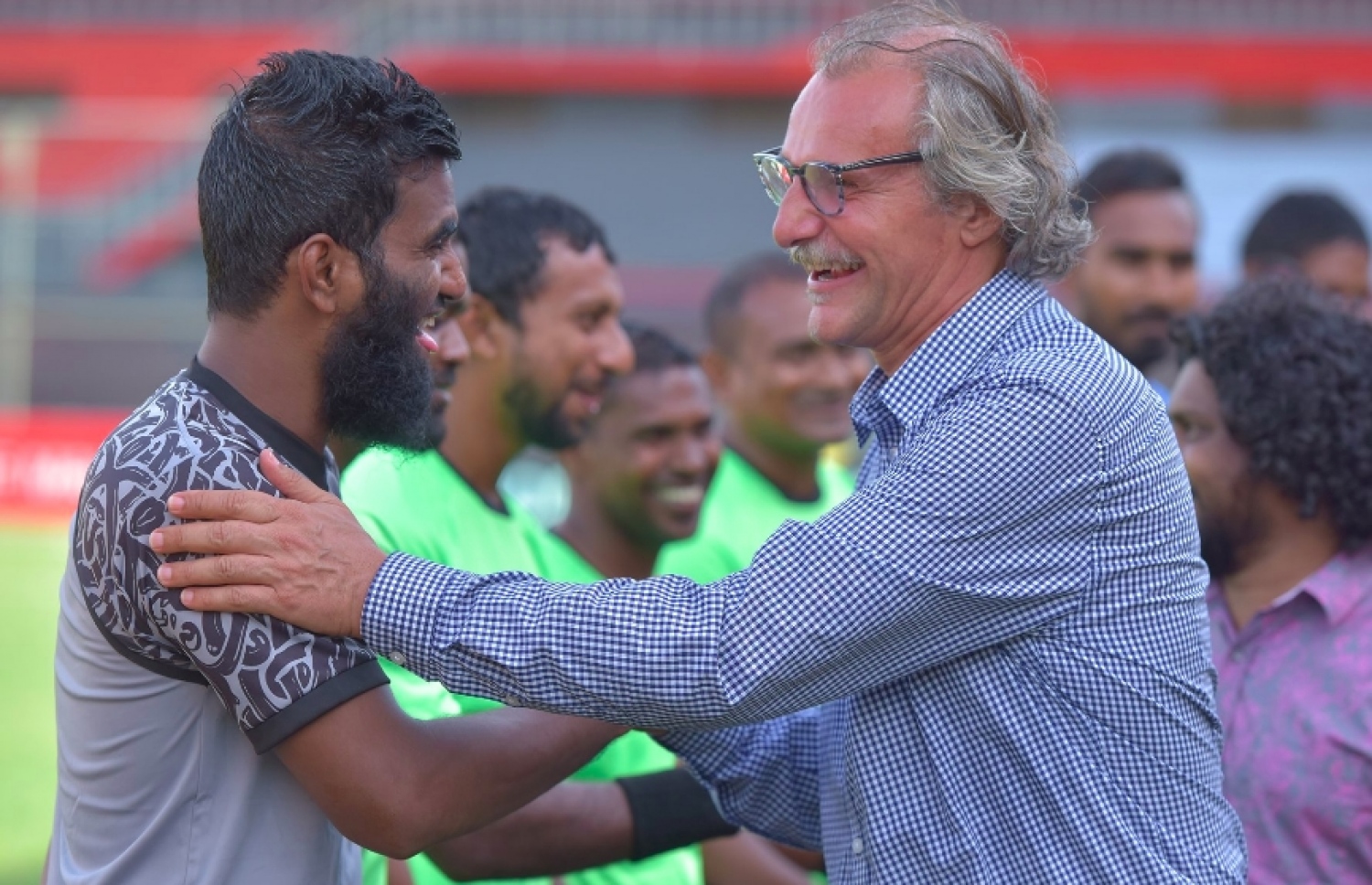 ގައުމީ ކޯޗު ސެގާޓް (ކ) އާއި ދަގަނޑޭ.-- ފޮޓޯ: އެފްއޭއެމް