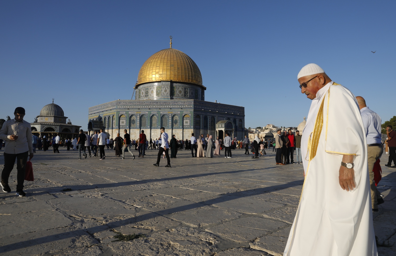 ގުދުސް: އޮގަސްޓް 11، 2019: ގުދުސްގެ އަލް އަގްސާ މިސްކިތަށް އީދު ނަމާދަށް މީހުން ހާޒިރުވަނީ. --ފޮޓޯ:އޭއެފްޕީ