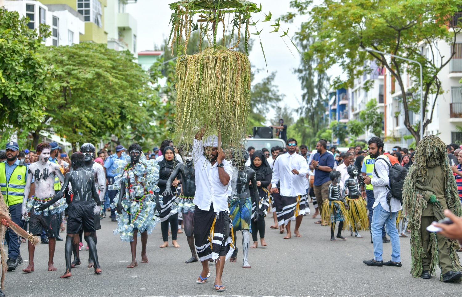 ކޮވިޑް ބަލި ރާއްޖެއިން ފެނުމުގެ ކުރިން، 2019 ވަނަ އަހަރުގެ ބޮޑު އީދު، ހުޅުމާލޭގައި ފާހަގަކުރަނީ -- މިހާރު ފައިލް ފޮޓޯ/ ނިޝާން އަލީ