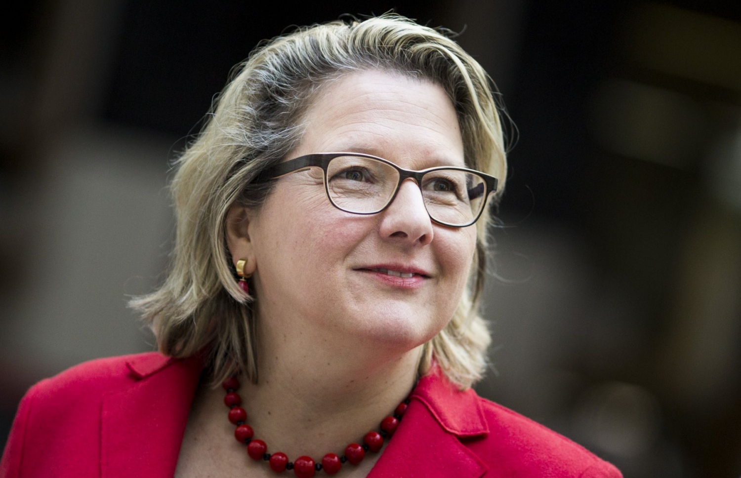 ޖަރުމަނުގެ އެންވަޔަރަމަންޓް މިނިސްޓަރު.