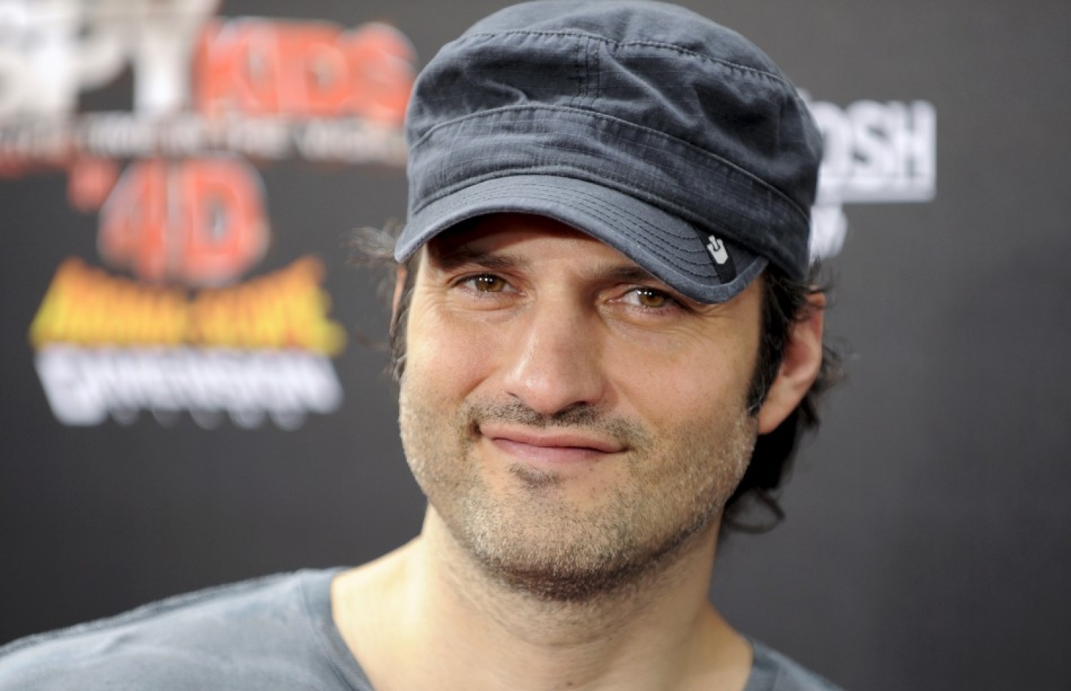 ޑައިރެކްޓަރު ރޮޑްރިގޭޒް.