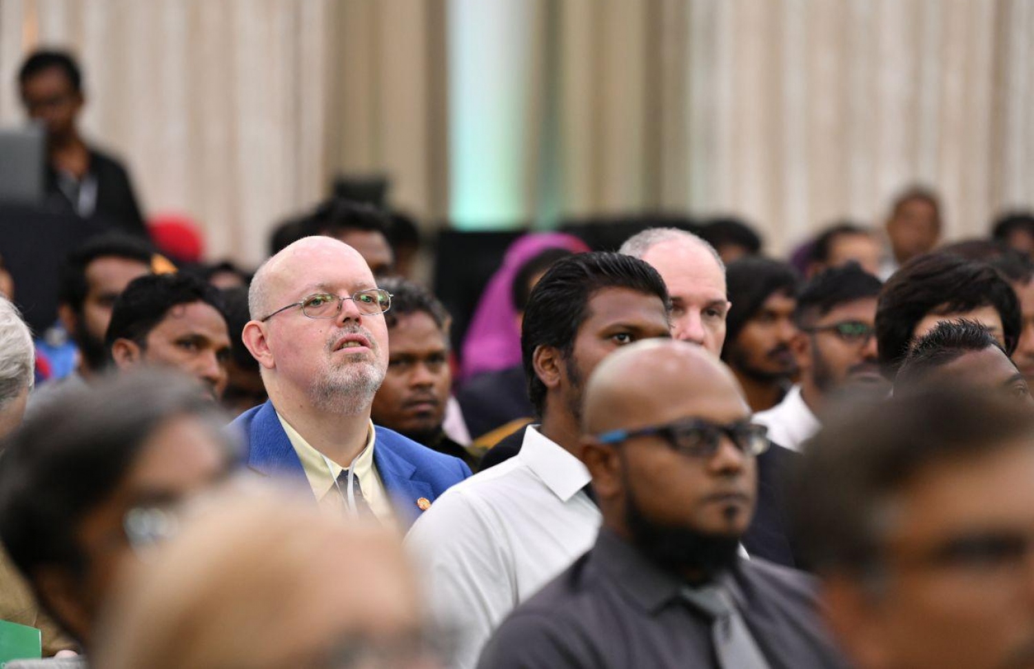 އއ. އުކުޅަސް: އޮގަސްޓްް 26، 2019: އިނގިރޭސިވިލާތުގެ ބްރެޑްފޯޑް ޔުނިވާސިޓީން އިންތިޒާމްކޮށްގެން އއ. އުކުޅަހުގައި ބާއްވާ ސައިންސްވެރިންގެ ބައިނަލްއަގުވާމީ ކޮންފަރެންސާއި އުގައިލް ފައުންޑޭޝަނުން ބާއްވާ ޓެކްފެއާ ހުޅުވުމަށް ބޭއްވި ރަސްމިއްޔާތުގެ ތެރެއިން.-- ފޮޓޯ: ހުސެން ވަހީދު /މިހާރު