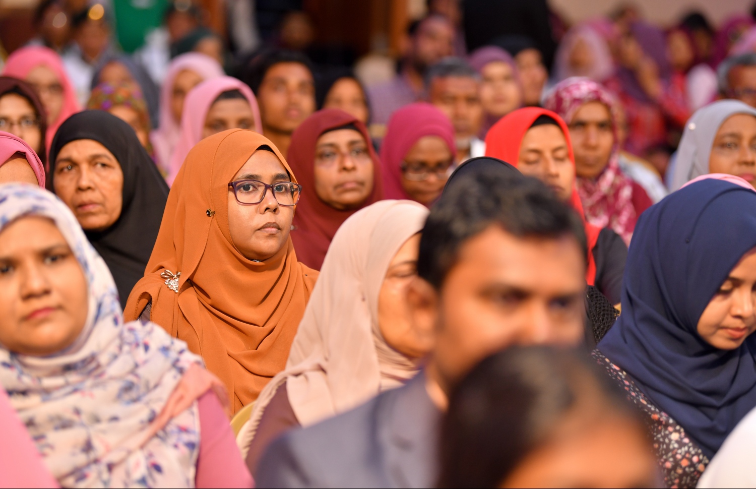 މާލެ: އޮގަސްޓް 28، 2019: ވިލާ އިންޓަނޭޝަނަލް ހައި ސްކޫލުގައި ބޭއްވި އެ ސްކޫލުގެ އިނާމުދިނުމުގެ ޖަލްސާގައި، ބެލެނިވެރިން ބައިވެރިވަނީ.-- ފޮޓޯ: ހުސެން ވަހީދު /މިހާރު