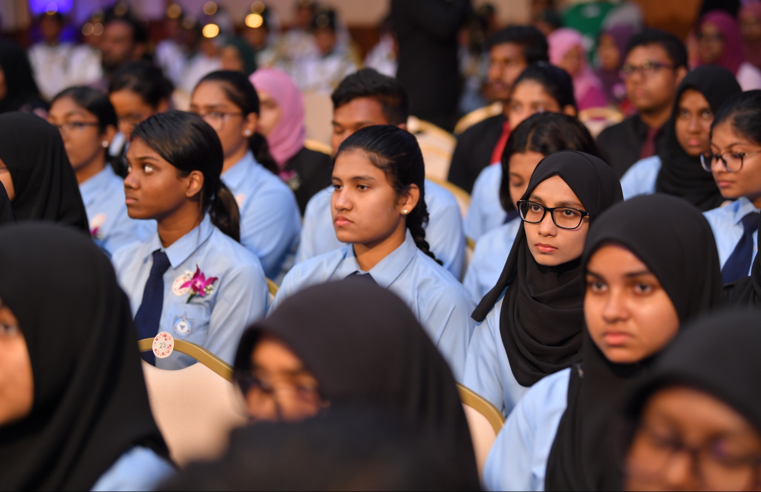 މާލެ: އޮގަސްޓް 28، 2019: ވިލާ އިންޓަނޭޝަނަލް ހައި ސްކޫލުގައި ބޭއްވި އެ ސްކޫލުގެ އިނާމުދިނުމުގެ ޖަލްސާގައި، ދަރިވަރުން ބައިވެރިވަނީ.-- ފޮޓޯ: ހުސެން ވަހީދު /މިހާރު