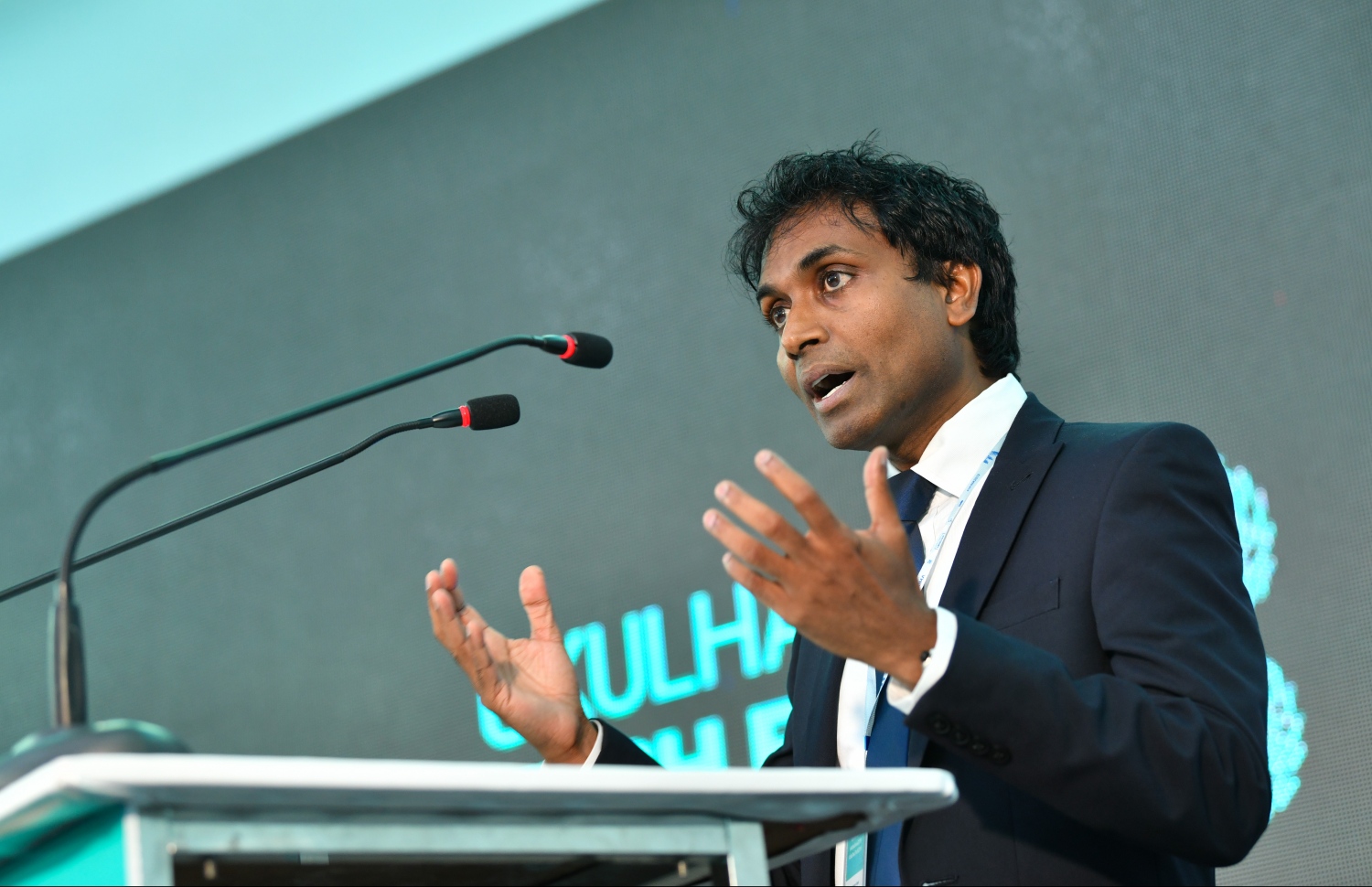 މި އާޓިކަލް ލިޔުއްވި ޕްރޮފެސަރު ހަސަން އުގައިލް