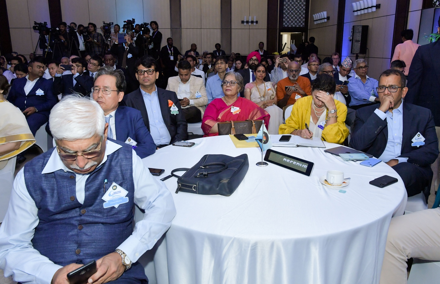 ޕެރެޑައިސް އައިލެންޑް ރިސޯޓް: ސެޕްޓެމްބަރު 3، 2019: ހަތަރުވަނަ އިންޑިއަން އޯޝަން ކޮންފަރެންސް (އައިއޯސީ) ފެށުމަށް ޕެރެޑައިސް އައިލެންޑް ރިސޯޓުގައި ބޭއްވި ހަފުލާގެ ތެރެއިން.-- ފޮޓޯ: ރައީސް އޮފީސް