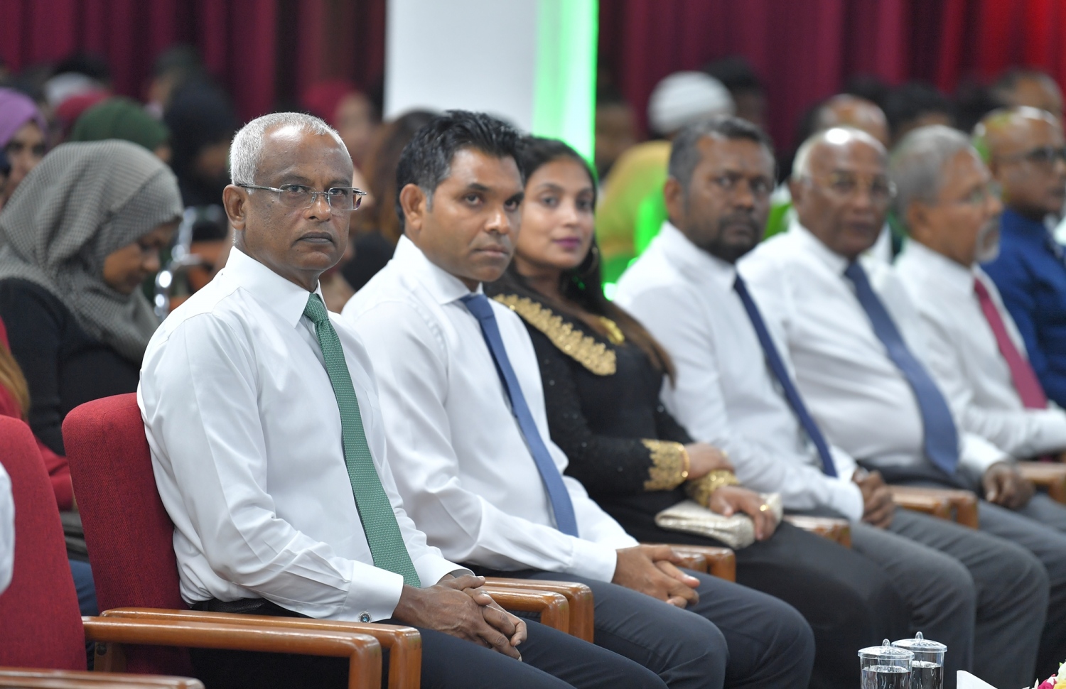 މާލެ: ސެޕްޓެމްބަރު 7، 2019: 33 ވަނަ ގައުމީ ގުރުއާން މުބާރާތުގެ ނަތީޖާ ފާޅުކުރުމަށް އިސްލާމީ މަރުކަޒުގައި ބޭއްވި ރަސްމިއްޔާތުގައި ރައީސް މުހައްމަދު ސޯލިހާއި(ވ) ނައިބު ރައީސް ފައިސަލް ނަސީމް ބައިވެރިވެ ވަޑައިގަންނަވަނީ.-- ފޮޓޯ: ރައީސް އޮފީސް