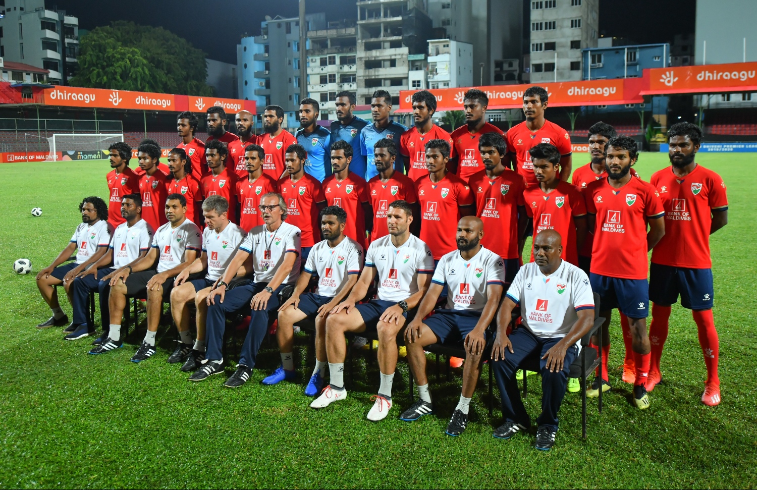 މާލެ: ސެޕްޓެމްބަރު 9، 2019: ވޯލްޑް ކަޕް ކޮލިފައިންގައި ދިވެހިރާއްޖެއާޢި ޗައިނާ ވާދަކުރާ މެޗުގެ ޕްރެކްޓިސް ފެށުން.-- ފޮޓޯ: ހުސައިން ވަހީދު /މިހާރު