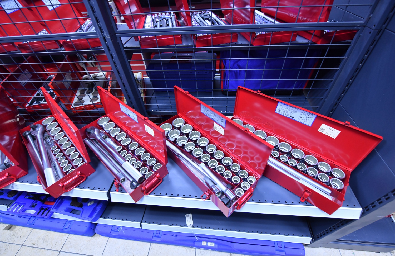 ކިންގްޓޮނީ ޓޫލްތައް ތައްޔާރުކޮށްފައިވަނީ ގިނަ ދުވަހަށް ބޭނުންކުރެވޭ ގޮތަށް - ފޮޓޯ: ހުސައިން ވަހީދު/ މިހާރު