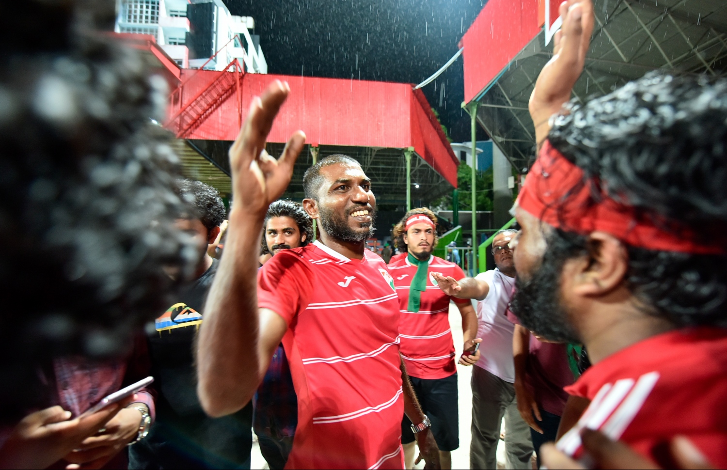 މާލެ: ސެޕްޓެމްބަރު 10، 2019: ވޯލްޑް ކަޕް ކޮލިފައިންގައި ދިވެހިރާއްޖެއާޢި ޗައިނާ ވާދަކުރި މެޗުގެ ތެރެއިން: މިމެޗު 5-0 އިން ކާމިޔާބުކުރީ ޗައިނާ.---ފޮޓޯ: ހުސައިން ވަހީދު /މިހާރު