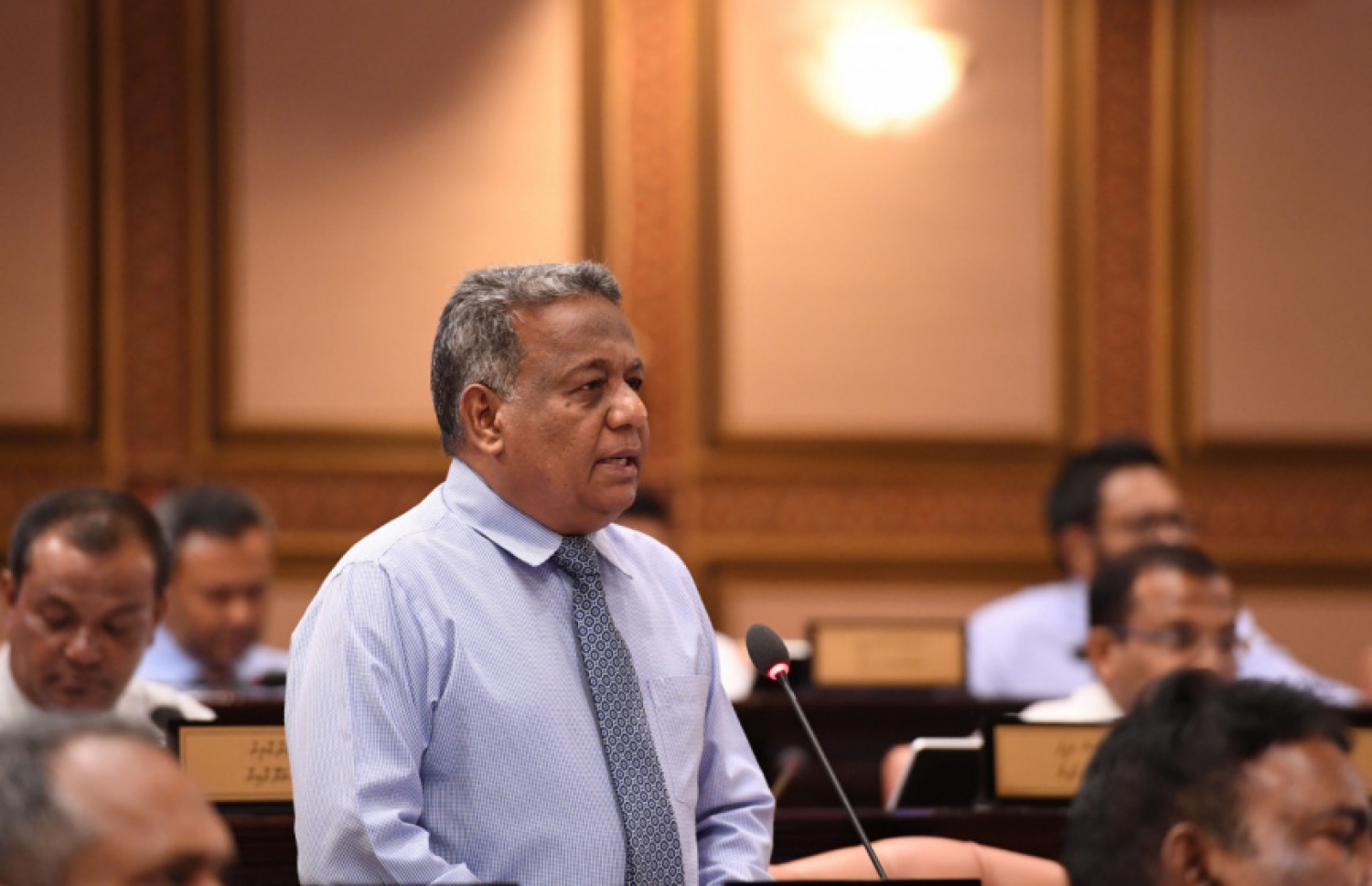 އޭދަފުށީ ދާއިރާގެ ޕީޕީއެމްގެ މެމްބަރު އަހުމަދު ސަލީމް.. --- ފޮޓޯ: މަޖިލިސް