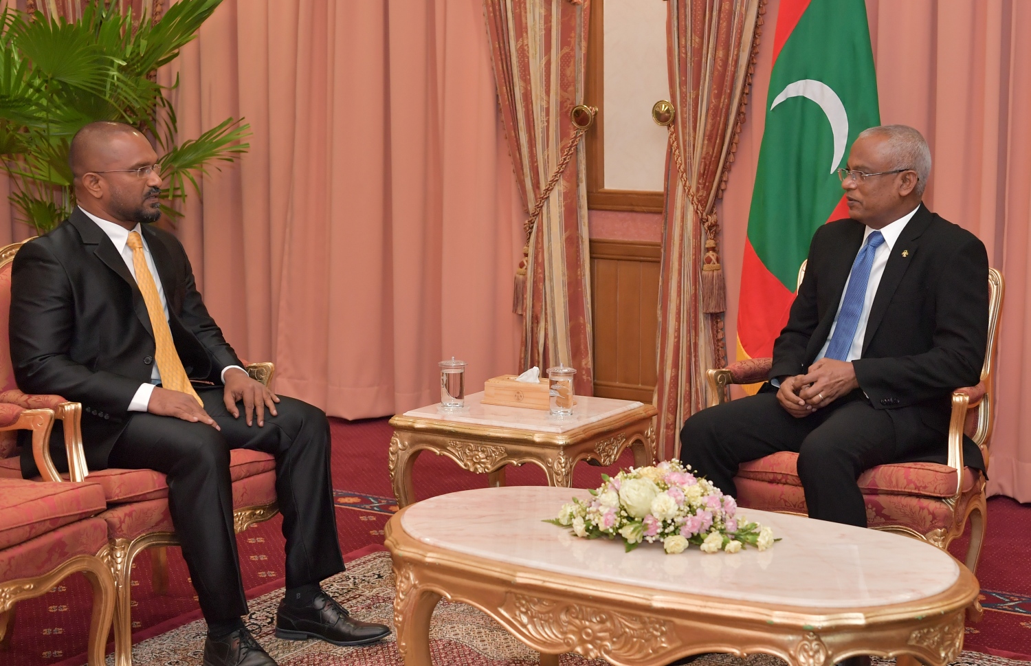 ރާއްޖެ އިން ތައިލެންޑަށް ކަނޑައެޅި އާ ސަފީރު ޖިނާހުއާ ރައީސް އިބްރާހިމް މުހައްމަދު ސޯލިހް މިއަދު ބައްދަލުކުރައްވަނީ.---ފޮޓޯ: ރައީސް އޮފީސް