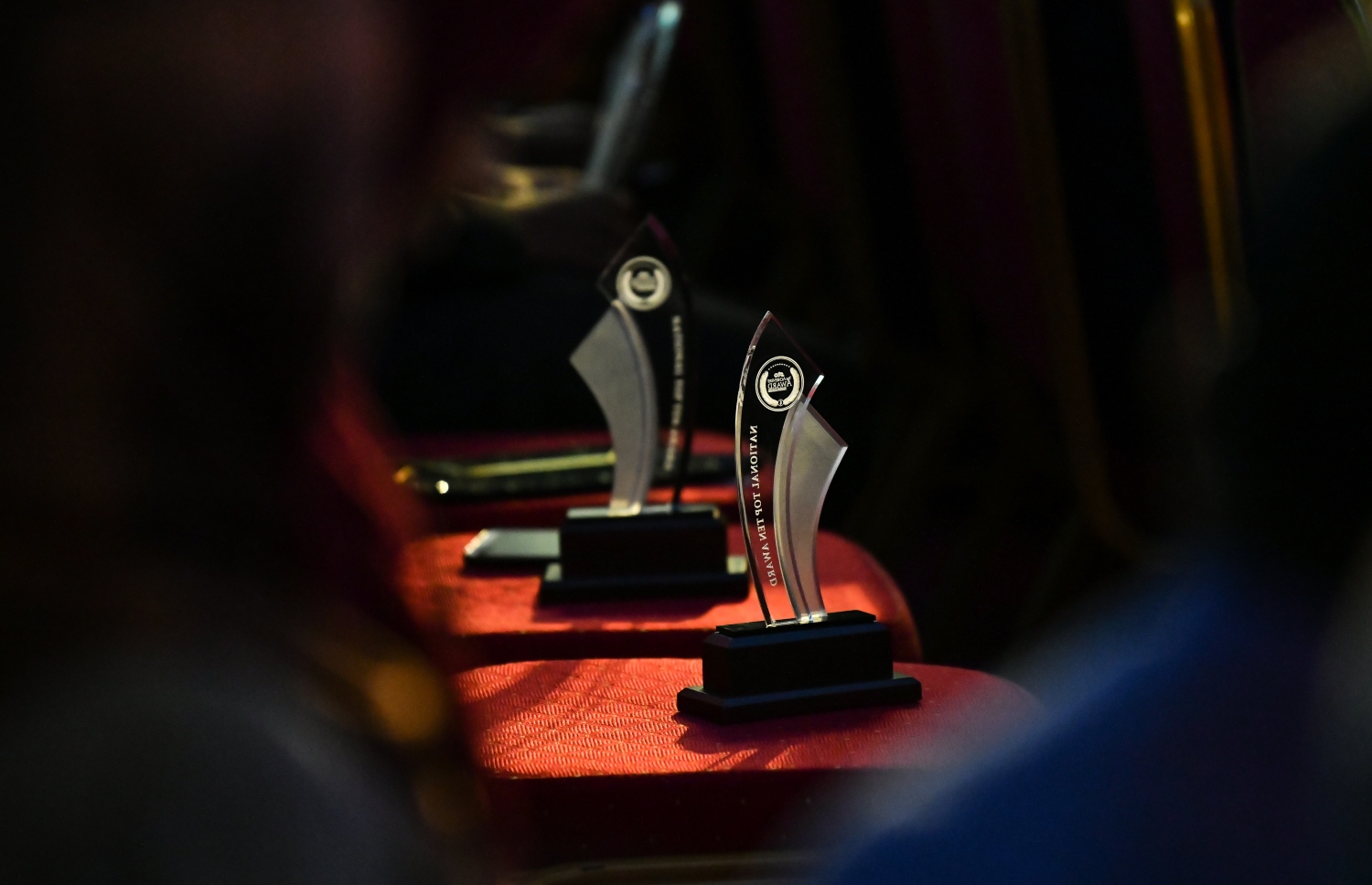 އޯ ލެވެލް އިމްތިހާނުގައި ރަންވަނަތައް ހޯދި ދަރިވަރުންތަކަކަށް ލިބުނު އެވޯޑުތަކެއް: މި ފަހަރު ނަތީޖާ ވަރަށް ރަނގަޅުކަމަށް ބައެއް ޕްރިންސިޕަލުން ވިދާޅުވޭ--- ފައިލް ފޮޓޯ: މިހާރު