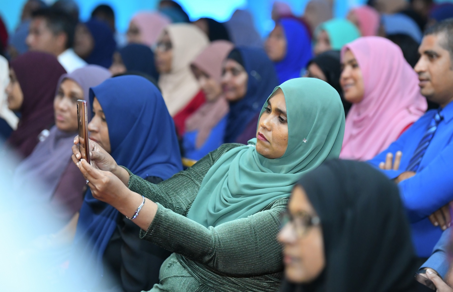 މާލެ: ސެޕްޓެމްބަރު 12، 2019: ސާނަވީ އިމްތިހާންގައި ބައިވެރިވެ ވަނަތައް ހޯދި ދަރިވަރުންނަށް އިނާމު ދިނުމަށް ދަރުބާރުގޭގައި ބޭއްވި ރަސްމިއްޔާތުގެ ތެރެއިން.---ފޮޓޯ: ހުސައިން ވަހީދު /މިހާރު