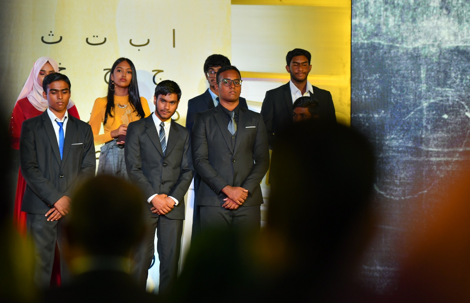 މާލެ: ސެޕްޓެމްބަރު 12، 2019: ސާނަވީ އިމްތިހާންގައި ބައިވެރިވެ ވަނަތައް ހޯދި ދަރިވަރުންނަށް އިނާމު ދިނުމަށް ދަރުބާރުގޭގައި ބޭއްވި ރަސްމިއްޔާތުގެ ތެރެއިން.---ފޮޓޯ: ހުސައިން ވަހީދު /މިހާރު