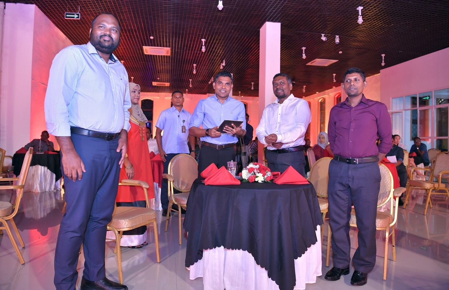 މާލެ: ސެޕްޓެމްބަރު 16، 2019: އުފެއްދުންތެރިކަމުގެ ގައުމީ މައުރަޒު، "ފަންނު އެކްސްޕޯ 2019" ނައިބު ރައީސް ފައިސަލް ނަސީމް ލޯންޗުކޮށްދެއްވަނީ.-- ފޮޓޯ: ރައީސް އޮފީސް