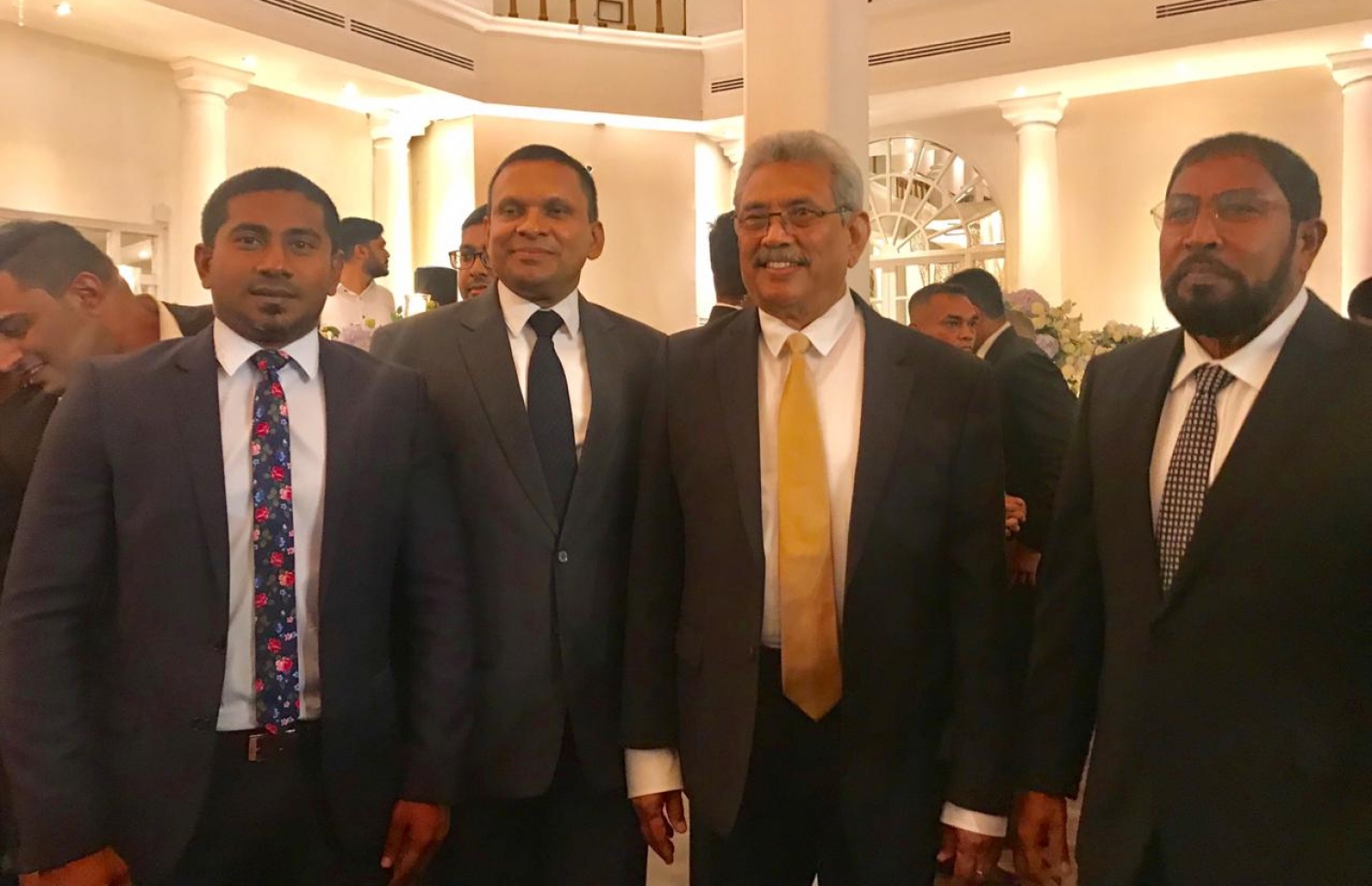 ނާމަލްގެ ކައިވެނީގެ ހަފުލާގައި އޭނާގެ ބޮޑުބޭބޭފުޅު ގޯޓާބޭއާ އެކު ރާއްޖޭގެ ސިޔާސީ ބައެއް ބޭފުޅުން ބައިވެރިވެވަޑައިގަންނަވަނީ.