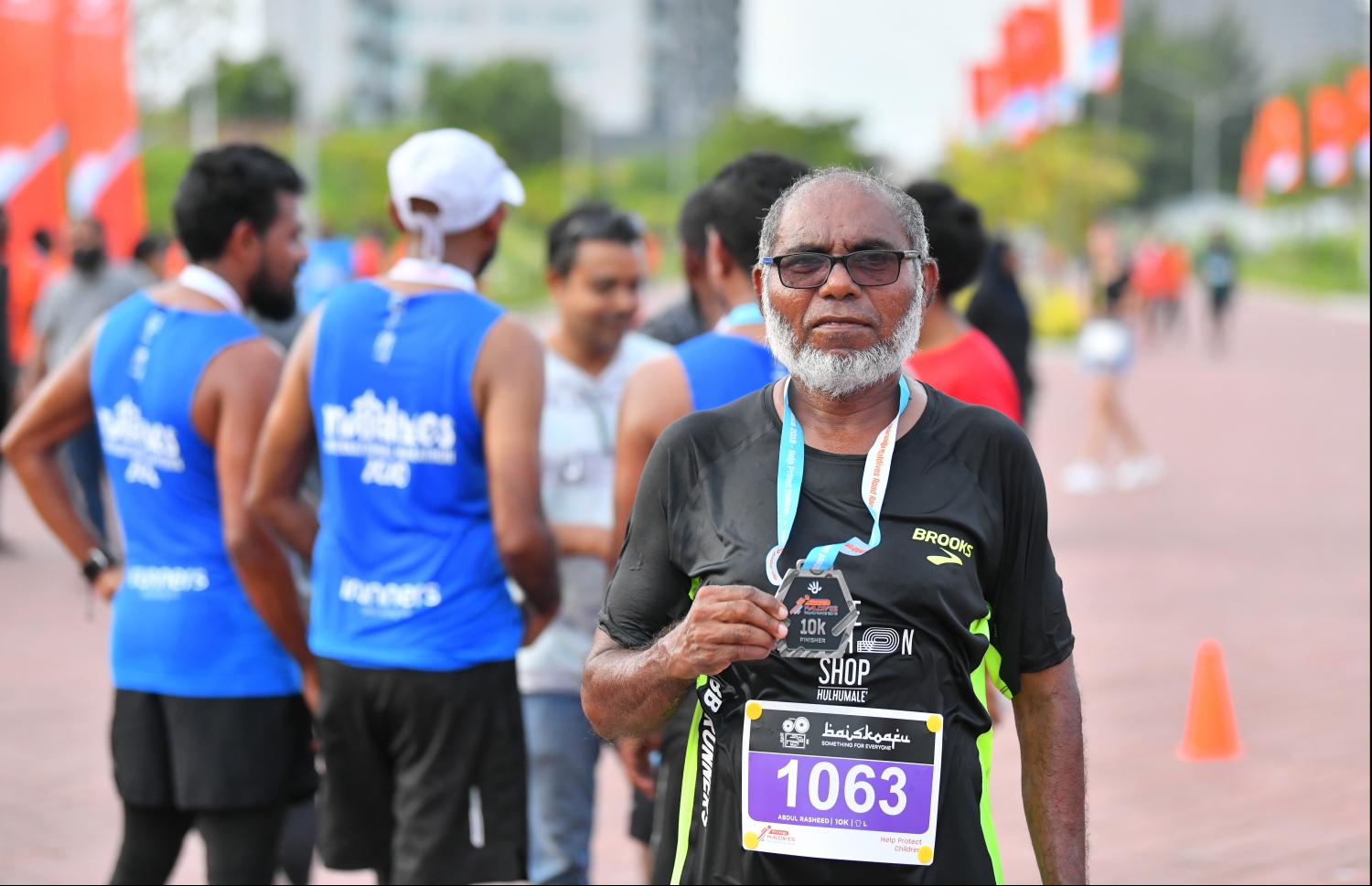 ހުޅުމާލެ: ސެޕްޓެމްބަރު 20، 2019: ރާއްޖޭގައި ބާއްވާ ދުވުމުގެ އެންމެ ބޮޑު ރޭސް ކަމަށްވާ، ދިރާގު މޯލްޑިވްސް ރޯޑް ރޭސްގެ މިއަހަރުގެ 10 ކިލޯމީޓަރު ދުވުމުގެ ތެރެއިން.---ފޮޓޯ: ހުސައިން ވަހީދު/މިހާރު