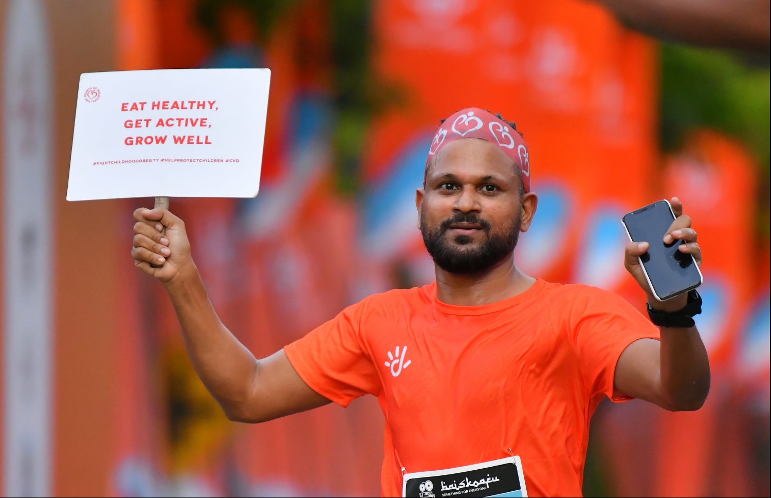 ހުޅުމާލެ: ސެޕްޓެމްބަރު 20، 2019: ރާއްޖޭގައި ބާއްވާ ދުވުމުގެ އެންމެ ބޮޑު ރޭސް ކަމަށްވާ، ދިރާގު މޯލްޑިވްސް ރޯޑް ރޭސްގެ މިއަހަރުގެ 10 ކިލޯމީޓަރު ދުވުމުގެ ތެރެއިން.---ފޮޓޯ: ހުސައިން ވަހީދު/މިހާރު