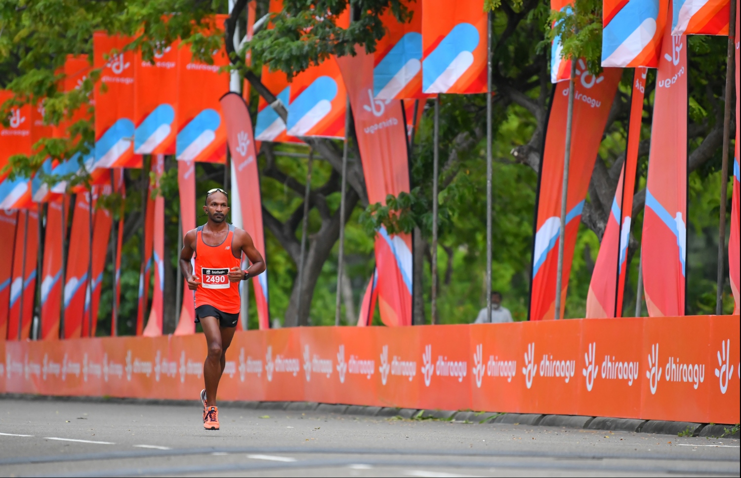 ހުޅުމާލެ: ސެޕްޓެމްބަރު 20، 2019: ރާއްޖޭގައި ބާއްވާ ދުވުމުގެ އެންމެ ބޮޑު ރޭސް ކަމަށްވާ، ދިރާގު މޯލްޑިވްސް ރޯޑް ރޭސްގެ މިއަހަރުގެ 10 ކިލޯމީޓަރު ދުވުމުގެ ތެރެއިން.---ފޮޓޯ: ހުސައިން ވަހީދު/މިހާރު