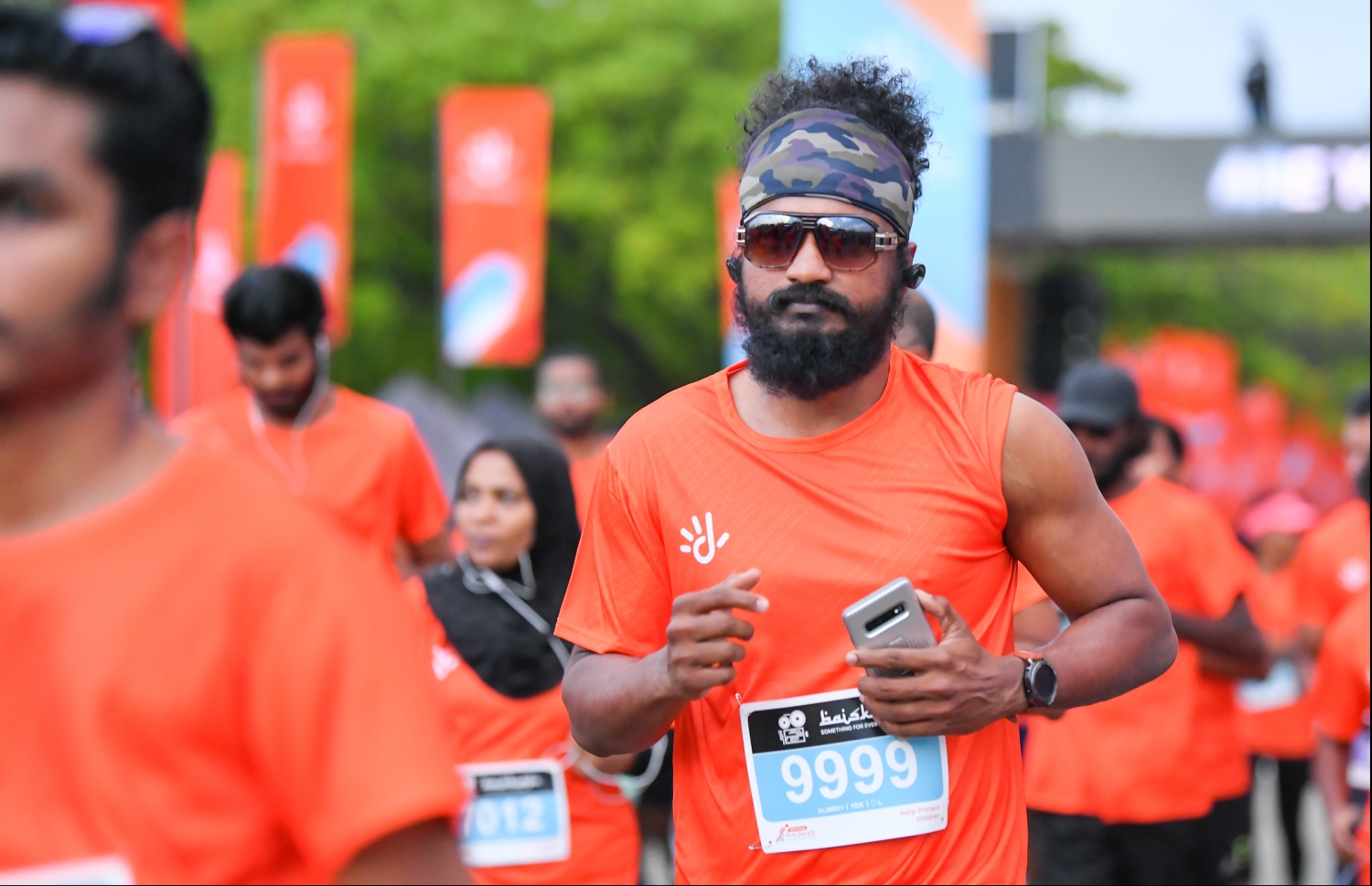 ހުޅުމާލެ: ސެޕްޓެމްބަރު 20، 2019: ރާއްޖޭގައި ބާއްވާ ދުވުމުގެ އެންމެ ބޮޑު ރޭސް ކަމަށްވާ، ދިރާގު މޯލްޑިވްސް ރޯޑް ރޭސްގެ މިއަހަރުގެ 10 ކިލޯމީޓަރު ދުވުމުގެ ތެރެއިން.---ފޮޓޯ: ހުސައިން ވަހީދު/މިހާރު