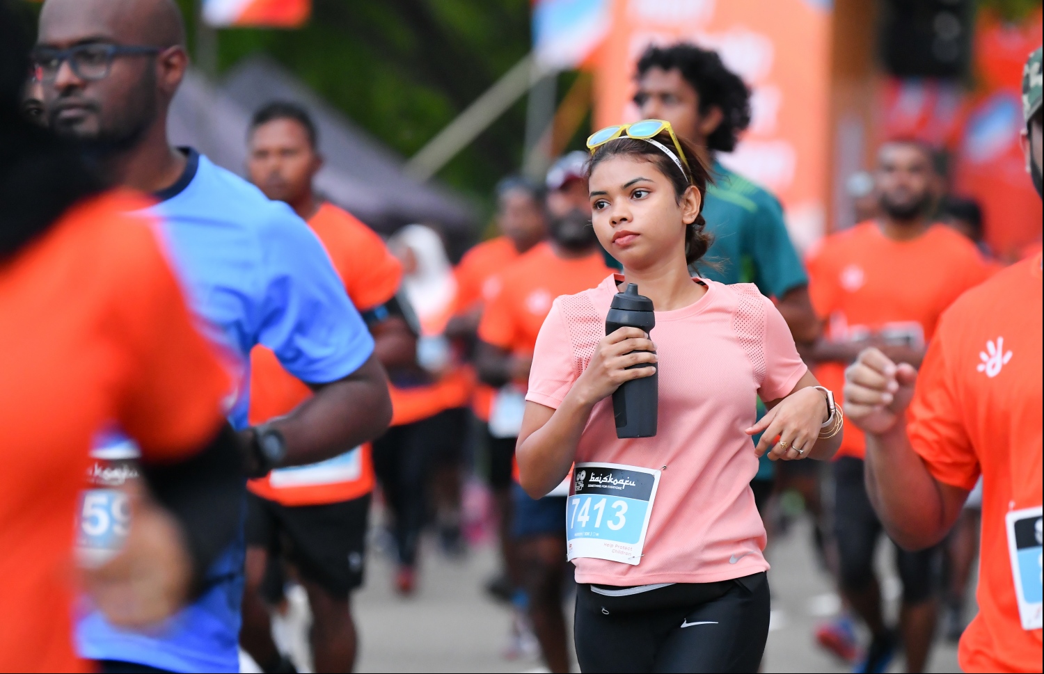 ހުޅުމާލެ: ސެޕްޓެމްބަރު 20، 2019: ރާއްޖޭގައި ބާއްވާ ދުވުމުގެ އެންމެ ބޮޑު ރޭސް ކަމަށްވާ، ދިރާގު މޯލްޑިވްސް ރޯޑް ރޭސްގެ މިއަހަރުގެ 10 ކިލޯމީޓަރު ދުވުމުގެ ތެރެއިން.---ފޮޓޯ: ހުސައިން ވަހީދު/މިހާރު