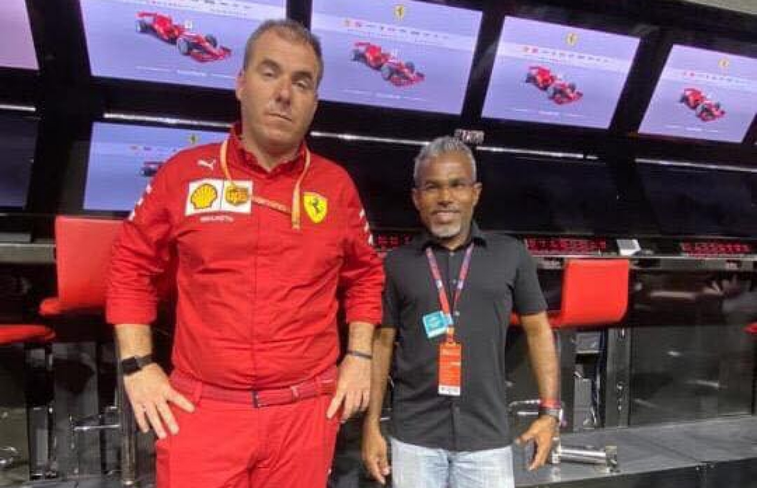 ބަންޑާރަ ނައިބު ރިފްއަތު (ކ) ސިންގަޕޫރުގައި.