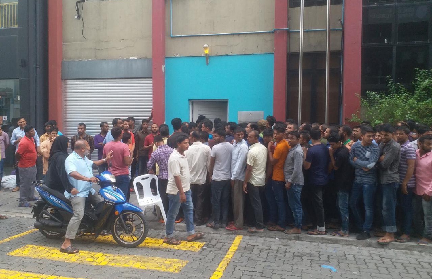 އަލުން ރަޖިސްޓްރީވާން ބިދޭސީން މިއަދު ކިޔޫ ހަދާފައި: ސަރުކާރުން ވަނީ ހަ މަސްދުވަހުގެ މުއްދަތެއް ދީފައި