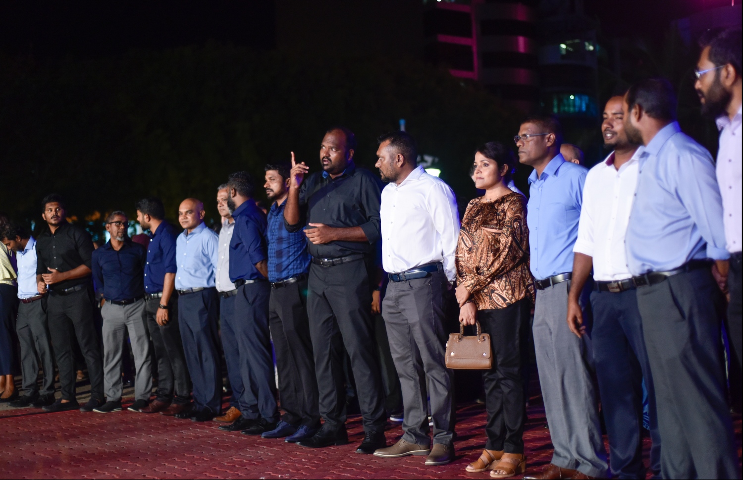 ޖޮބް ފެއާ ފެށުމަށް މިރޭ ބޭއްވި ހަފްލާގައި މިނިސްޓަރުންގެ އިތުރުން މަޖިލީހުގެ މެމްބަރުން ބައިވެރިވި-- ފޮޓޯ: ހުސައިން ވަހީދު/ މިހާރު